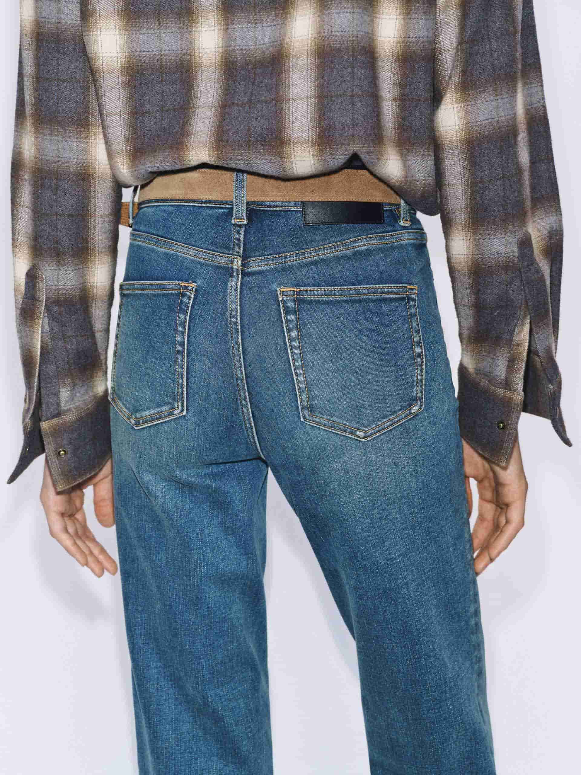 Ankle Length Tapered Jeans - Image 8