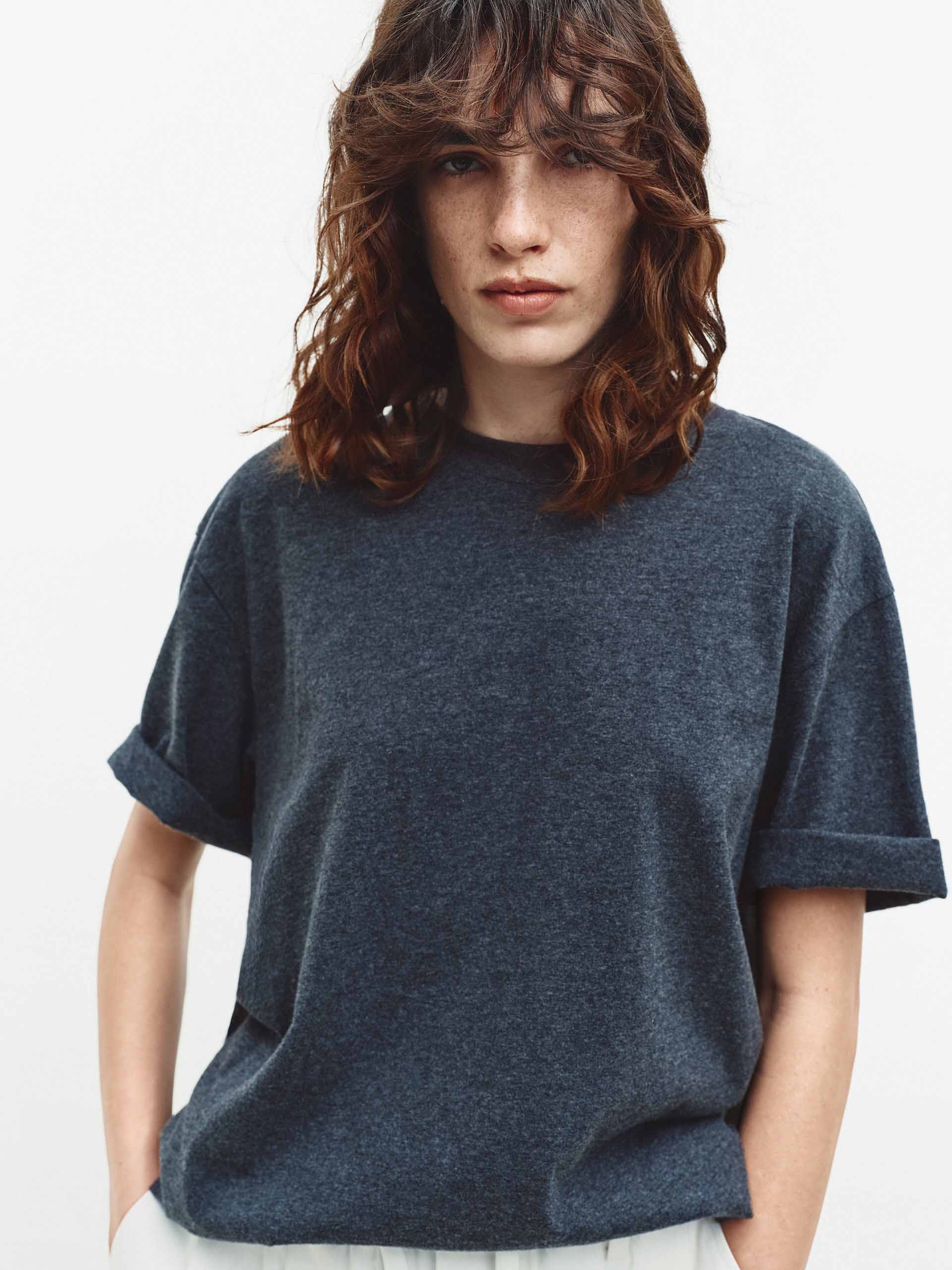 Back Bow Cotton T-shirt - Image 7