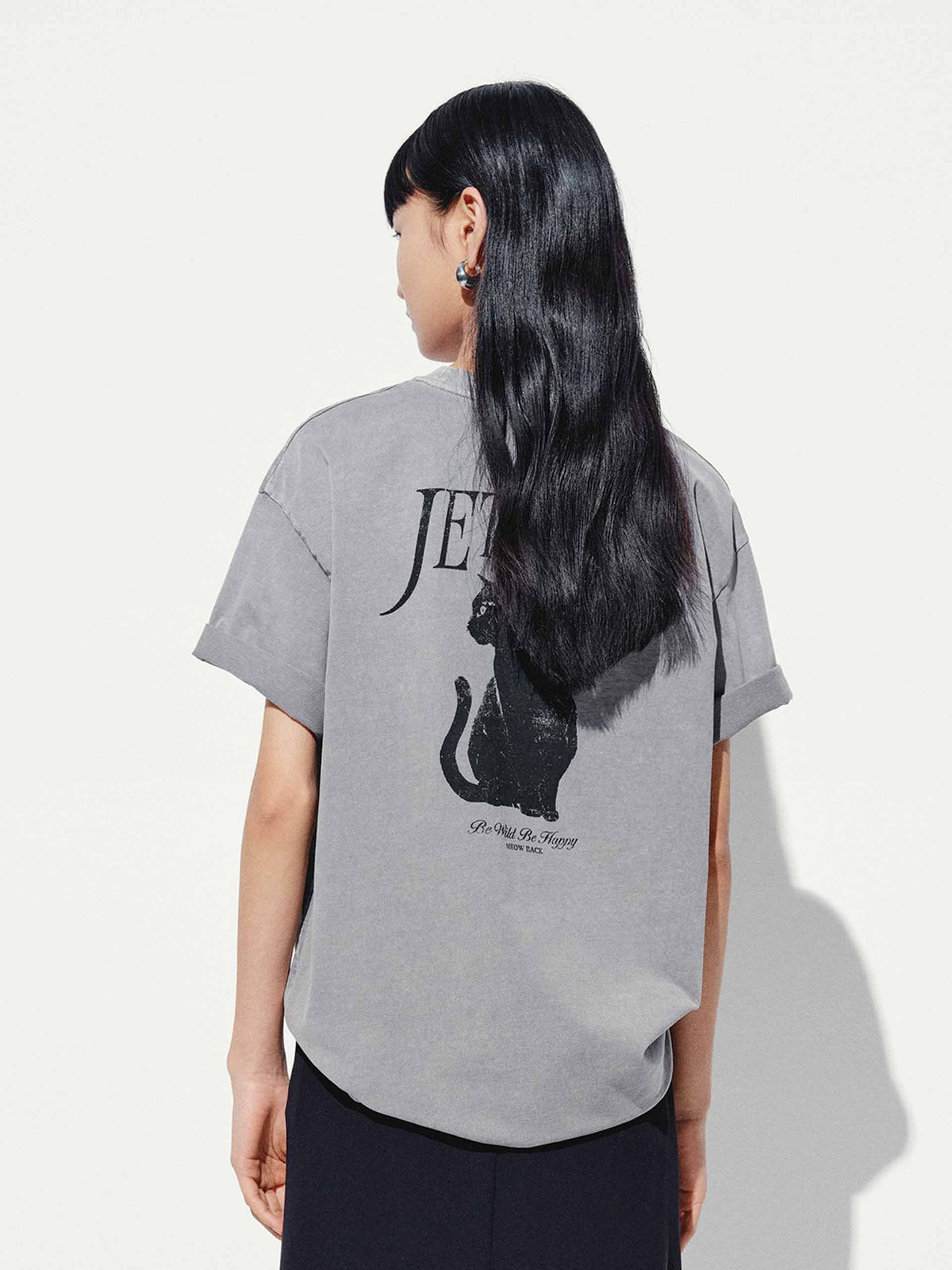 Back Cat Loose T-shirt - Image 6