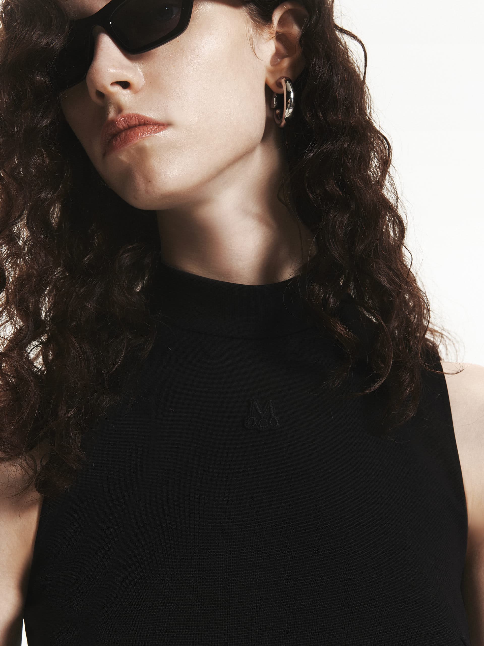Back Zip Sleeveless Tank - Image 6