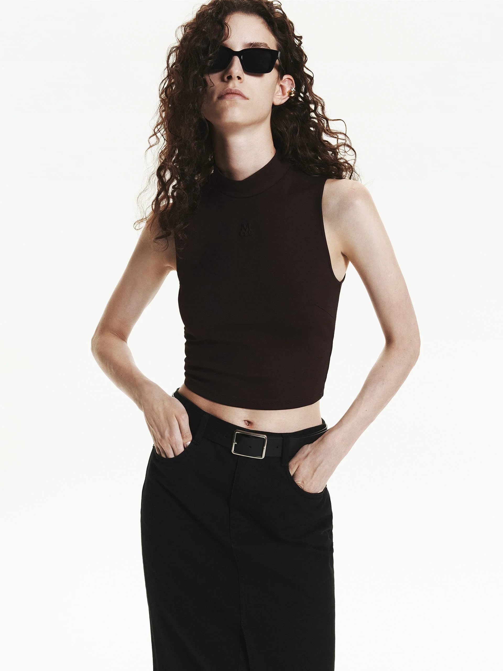 Back Zip Sleeveless Tank - Image 8