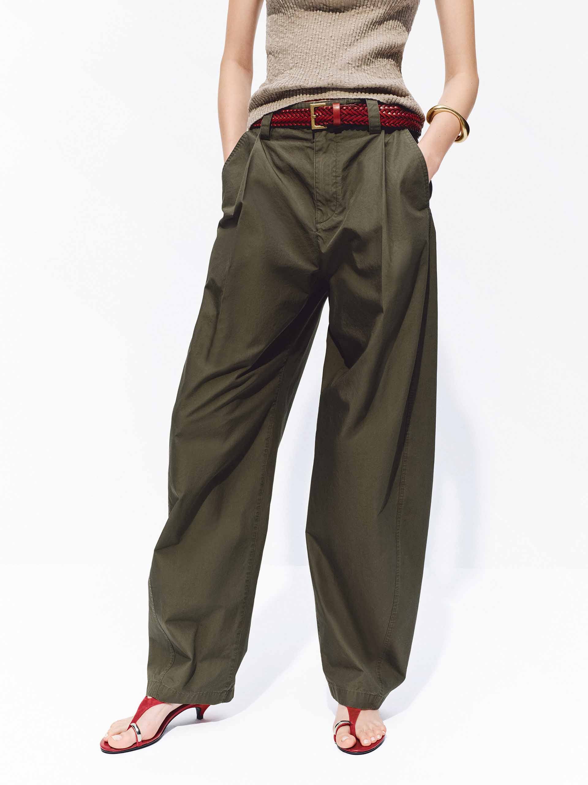 Barrel Leg Pleated Cotton Pants