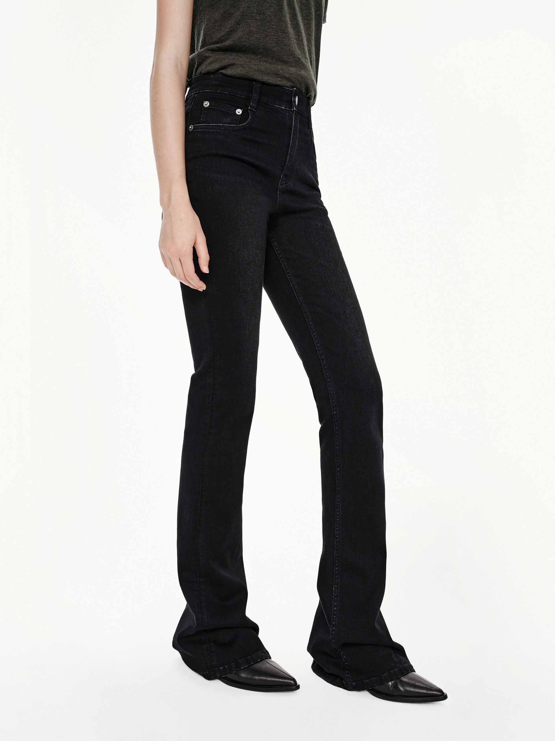 Black Fitted Flared Jeans - Image 3
