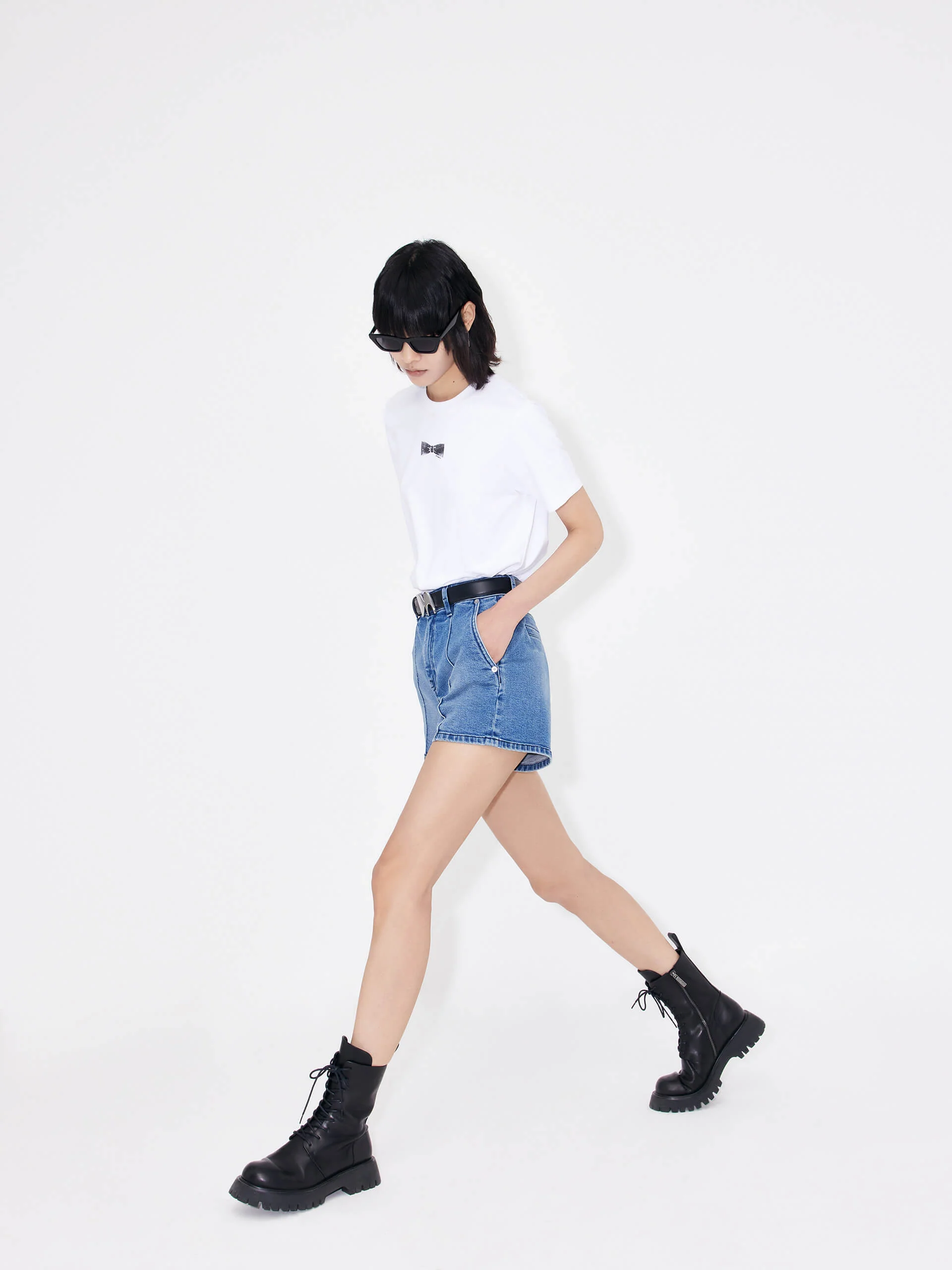 Bowknot Pattern Cotton Blend T-Shirt - Image 11