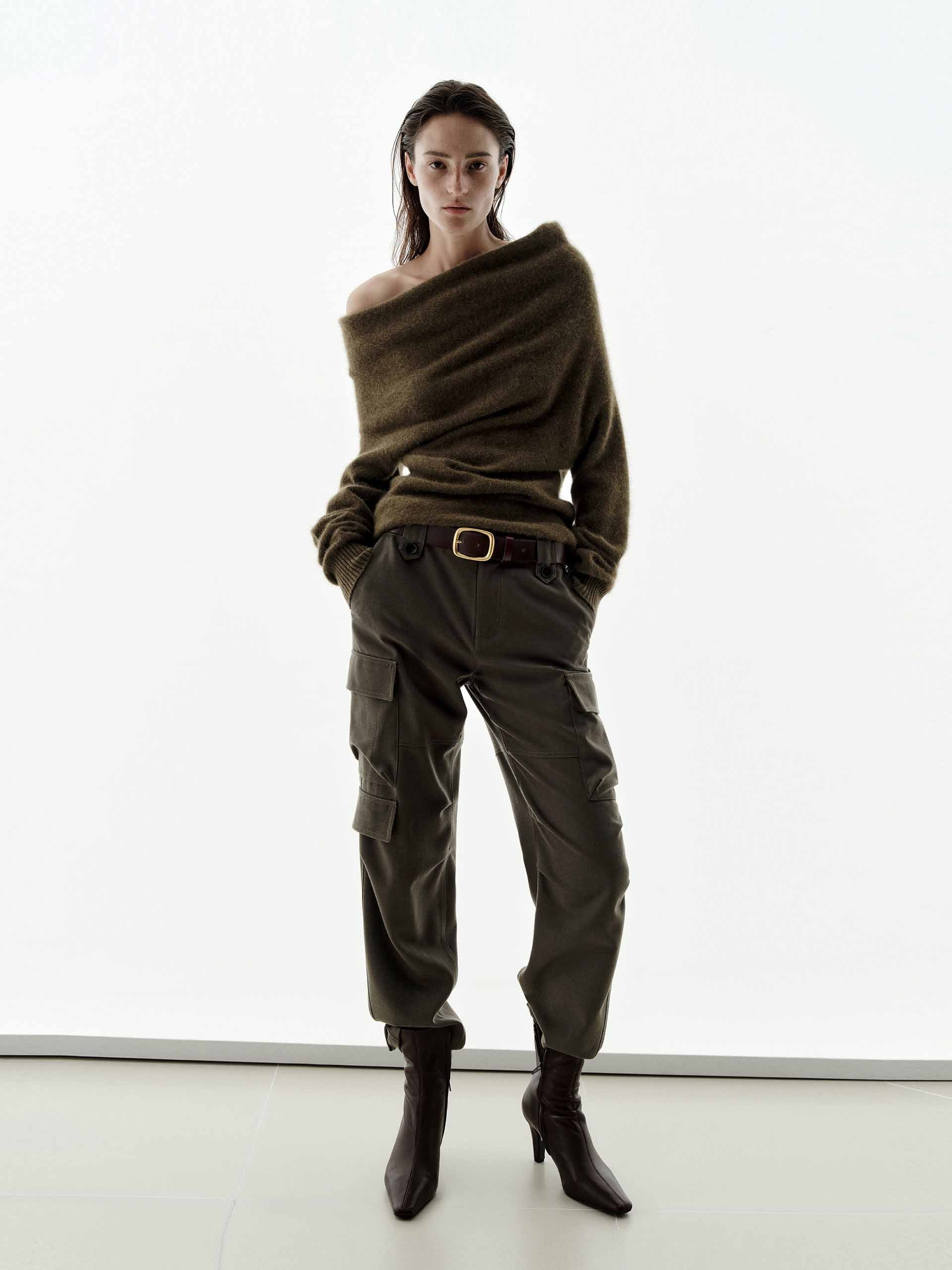 Cashmere Off Shoulder Sweater - Image 10