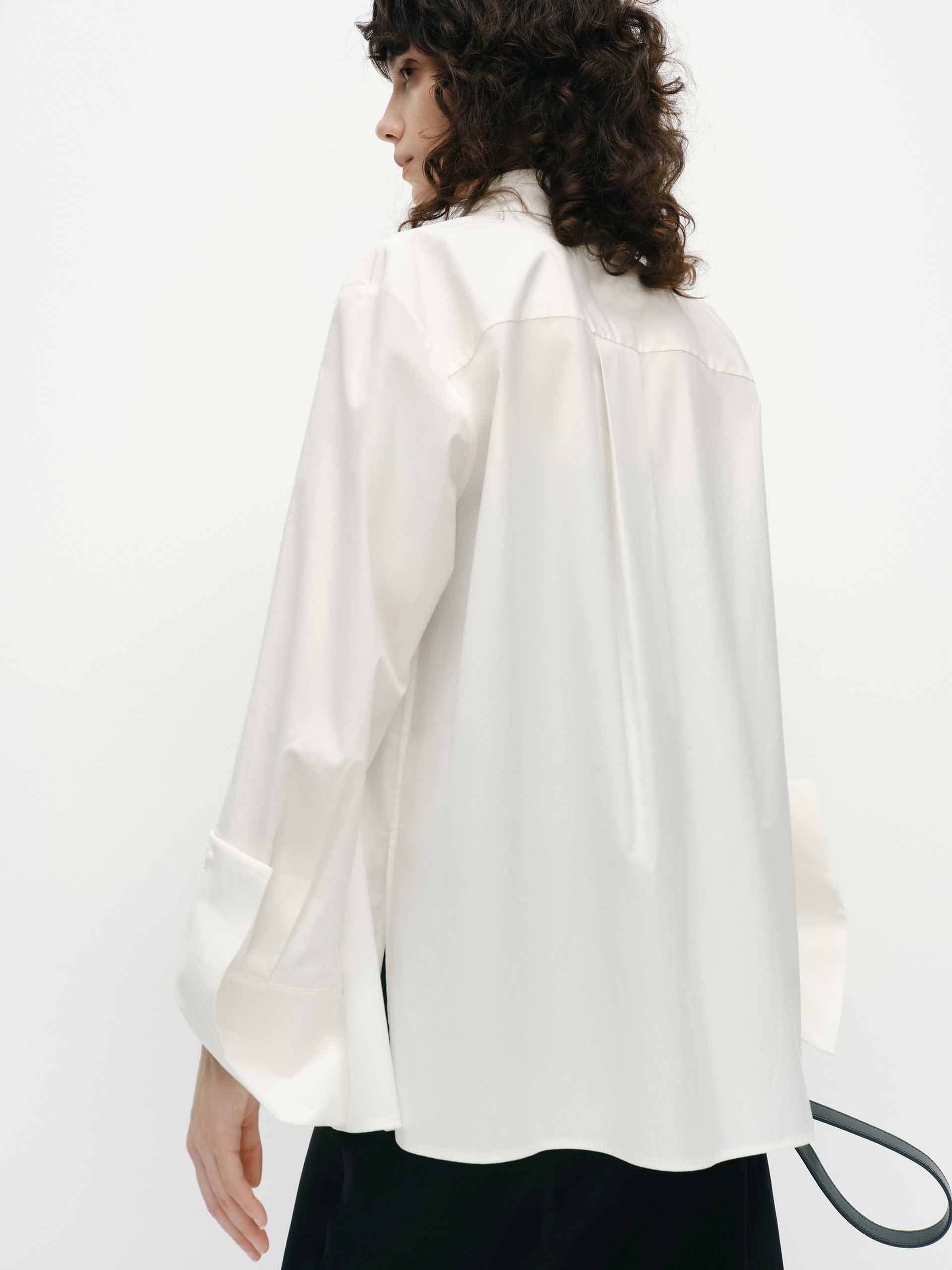 Classic Cotton Loose Shirt - Image 6