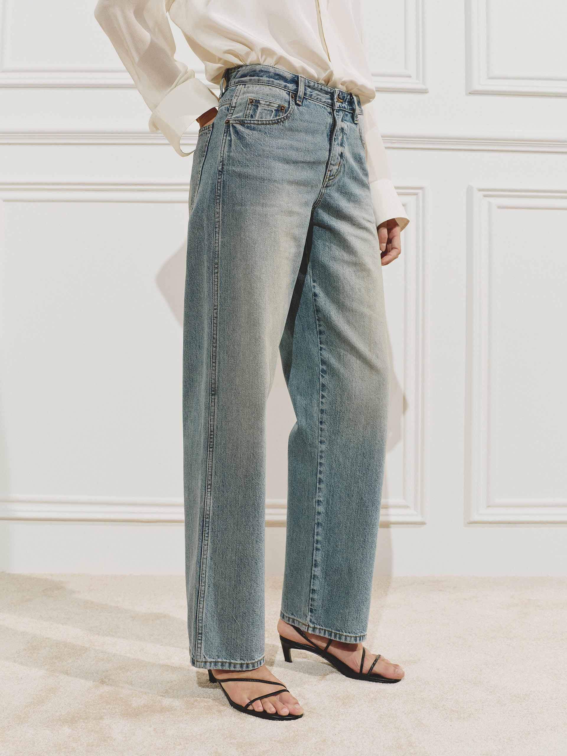 Classic Washed Blue Jeans - Image 3