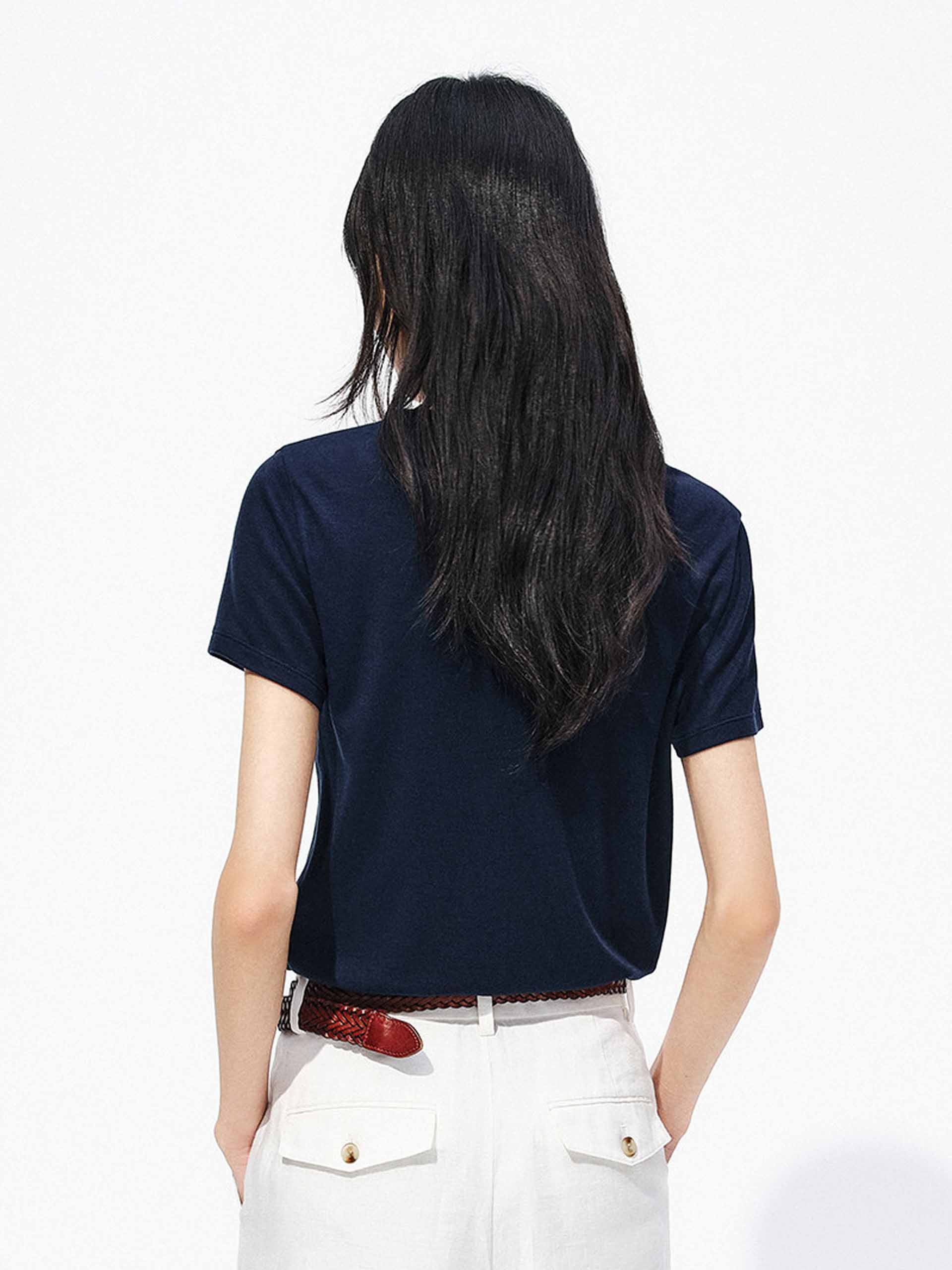 Comfy Fitted V-Neck T-shirt - Image 19
