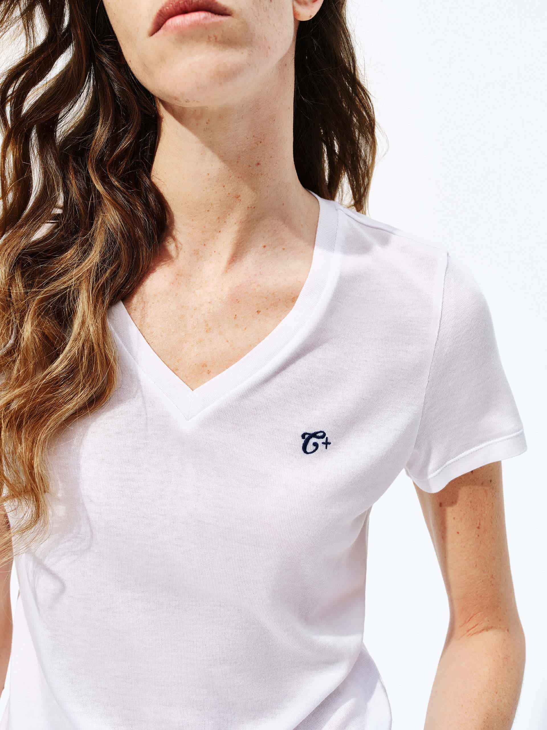 Comfy Fitted V-Neck T-shirt - Image 8