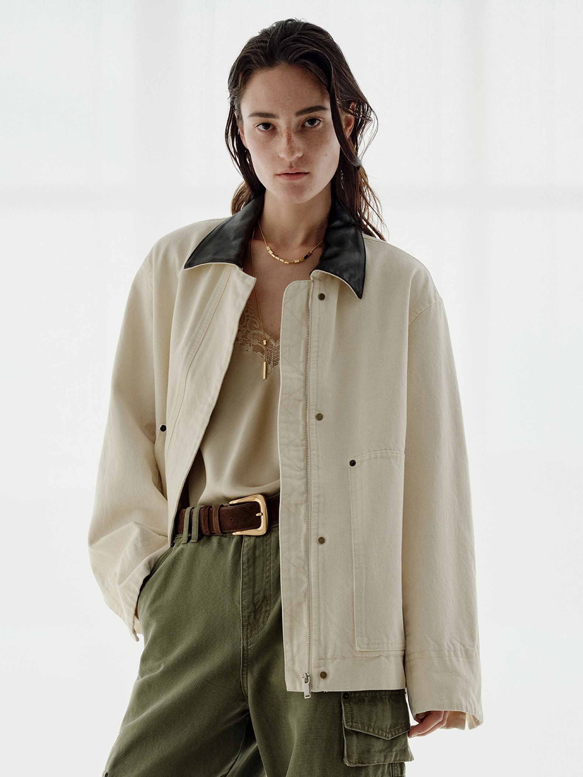 Contrast Collar Denim Jacket - Image 3