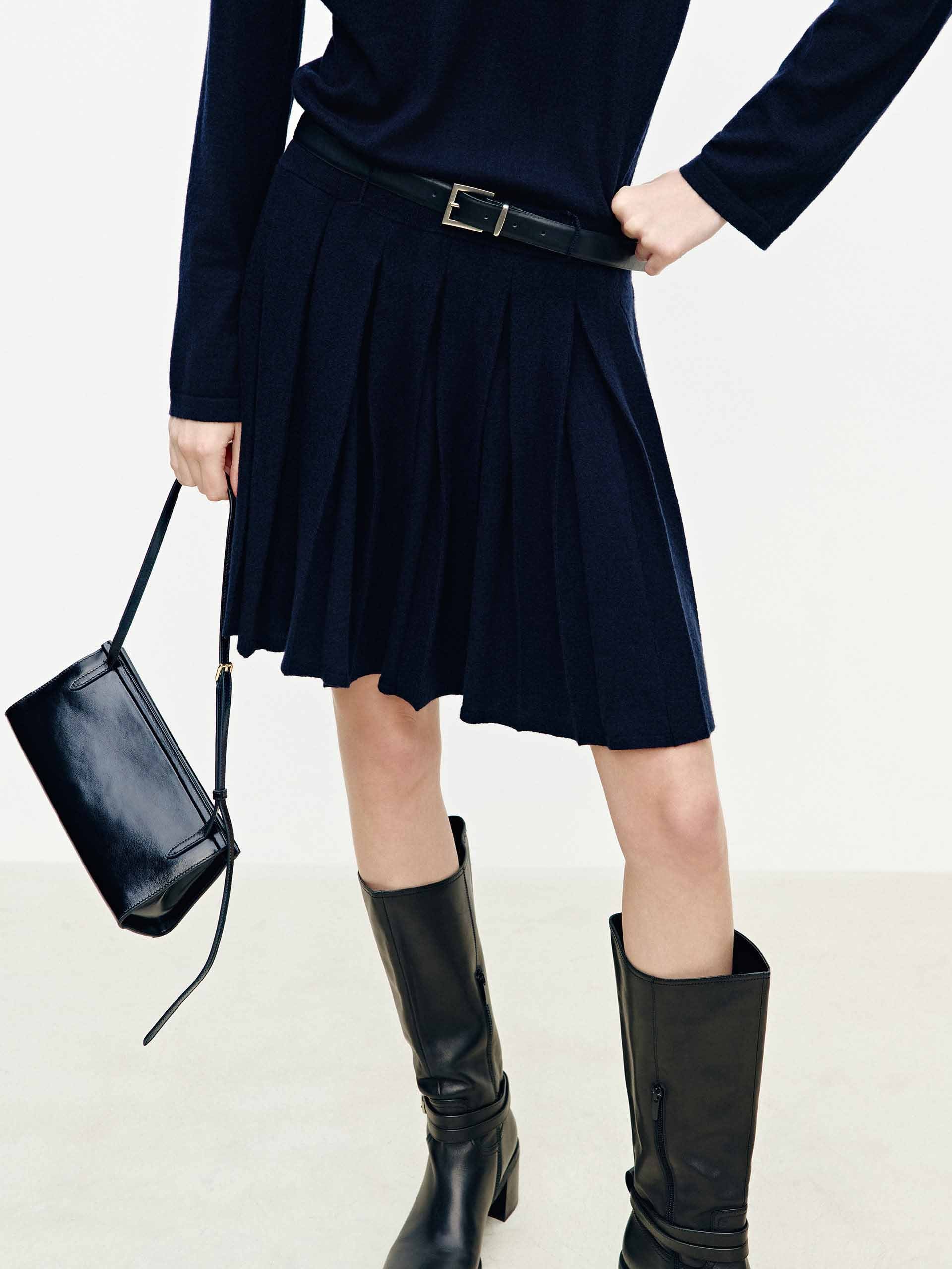 Contrast Collar Pleated Dress - Image 9