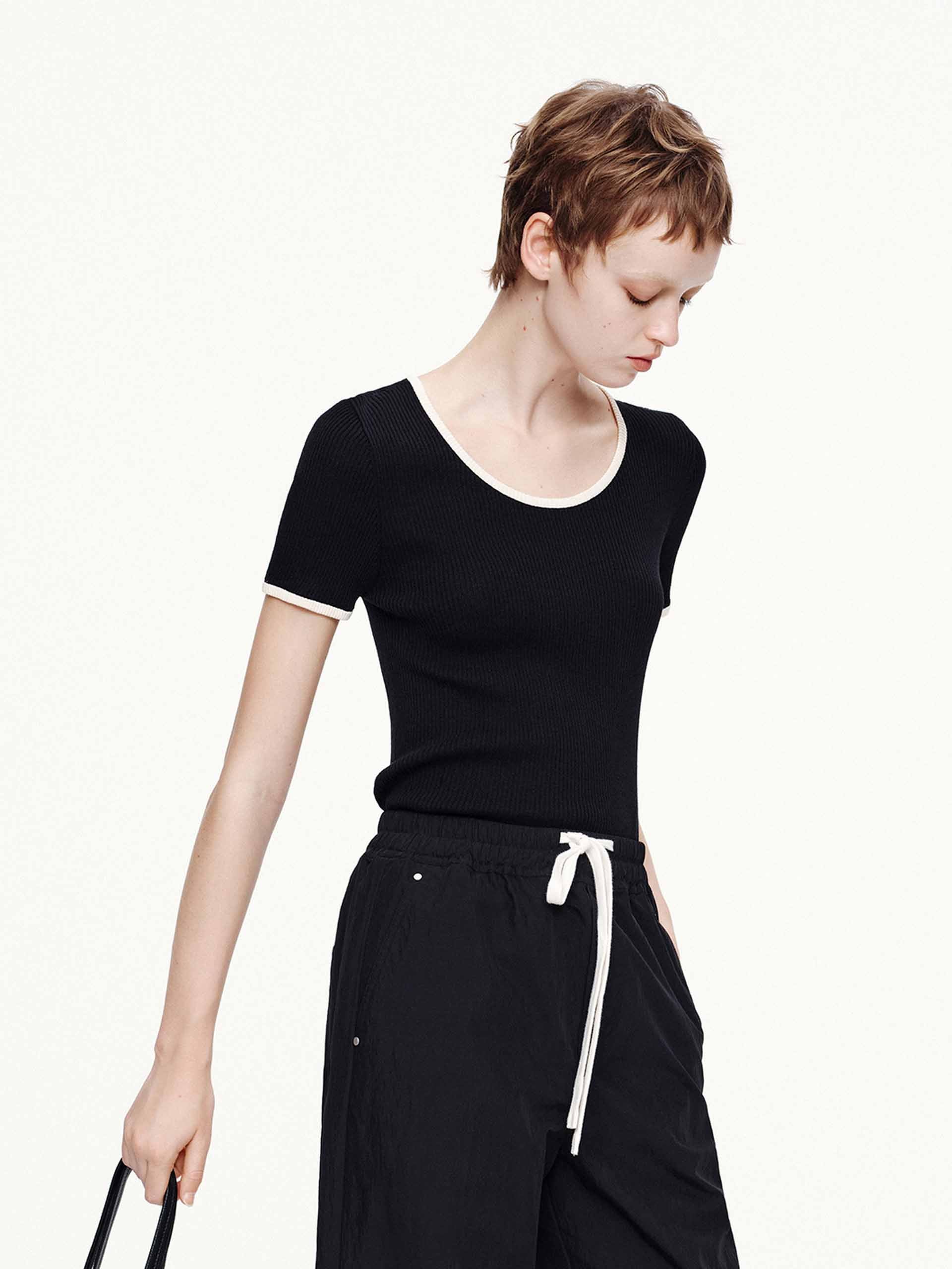 Contrast Crewneck Knitted Top - Image 9