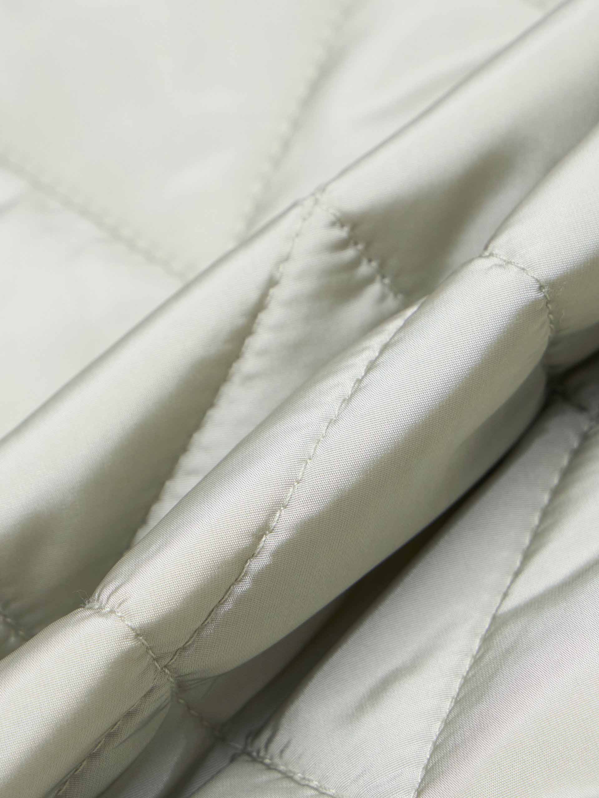 Contrast Detail Quilted Down Jacket - Image 4