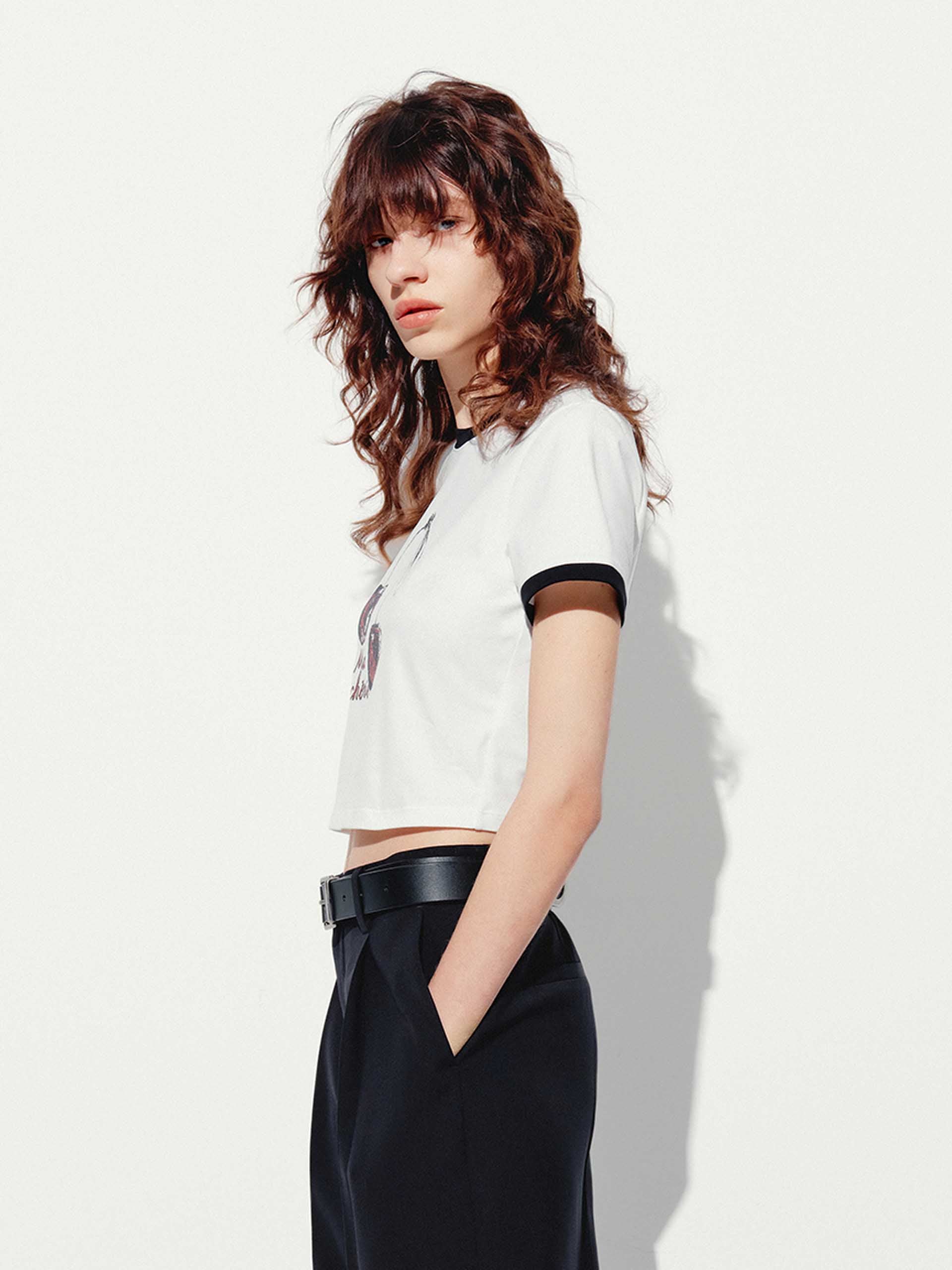 Contrast Logo Cropped T-shirt - Image 7