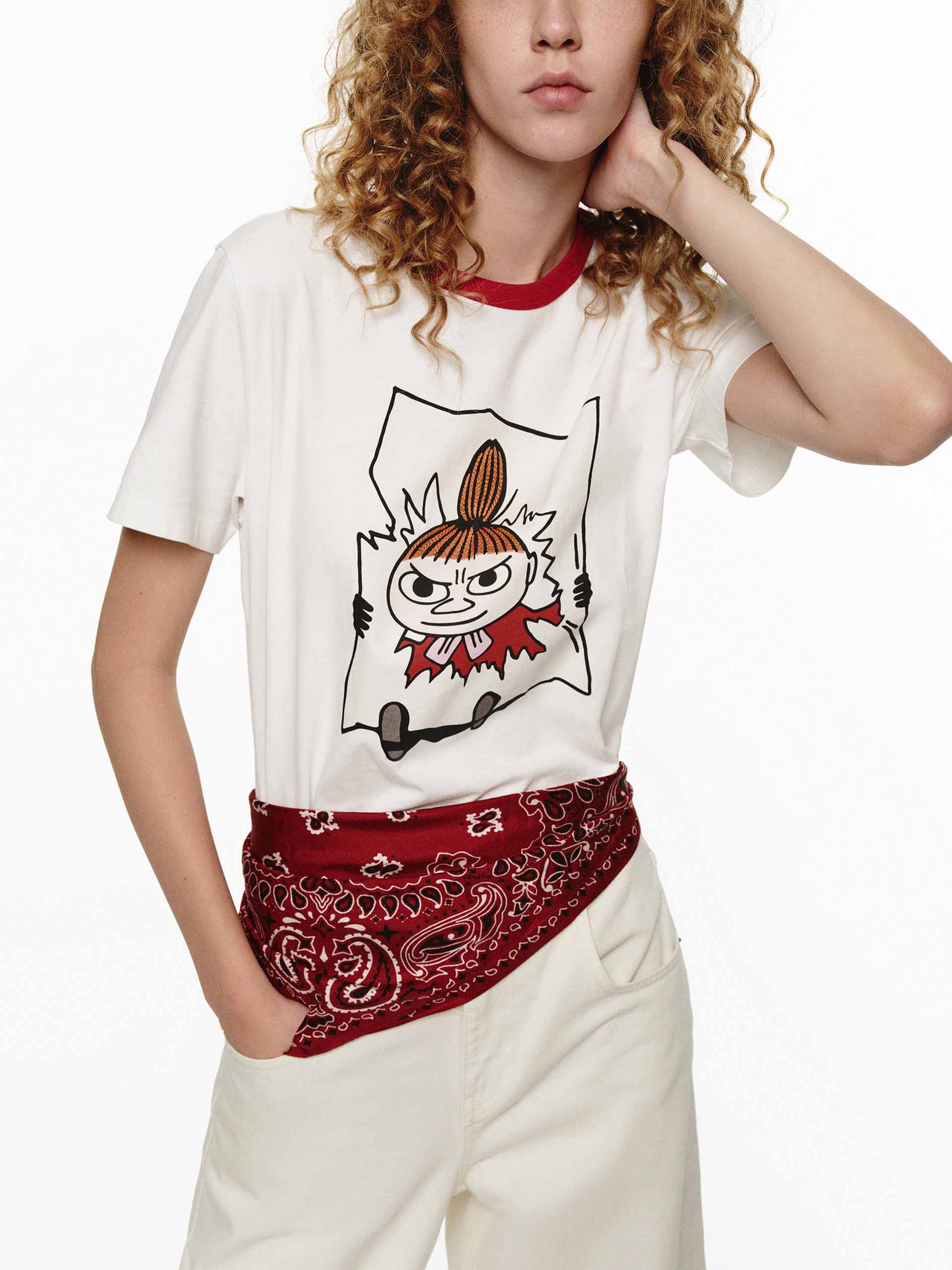 Contrast Neckline Printed T-shirt - Image 15