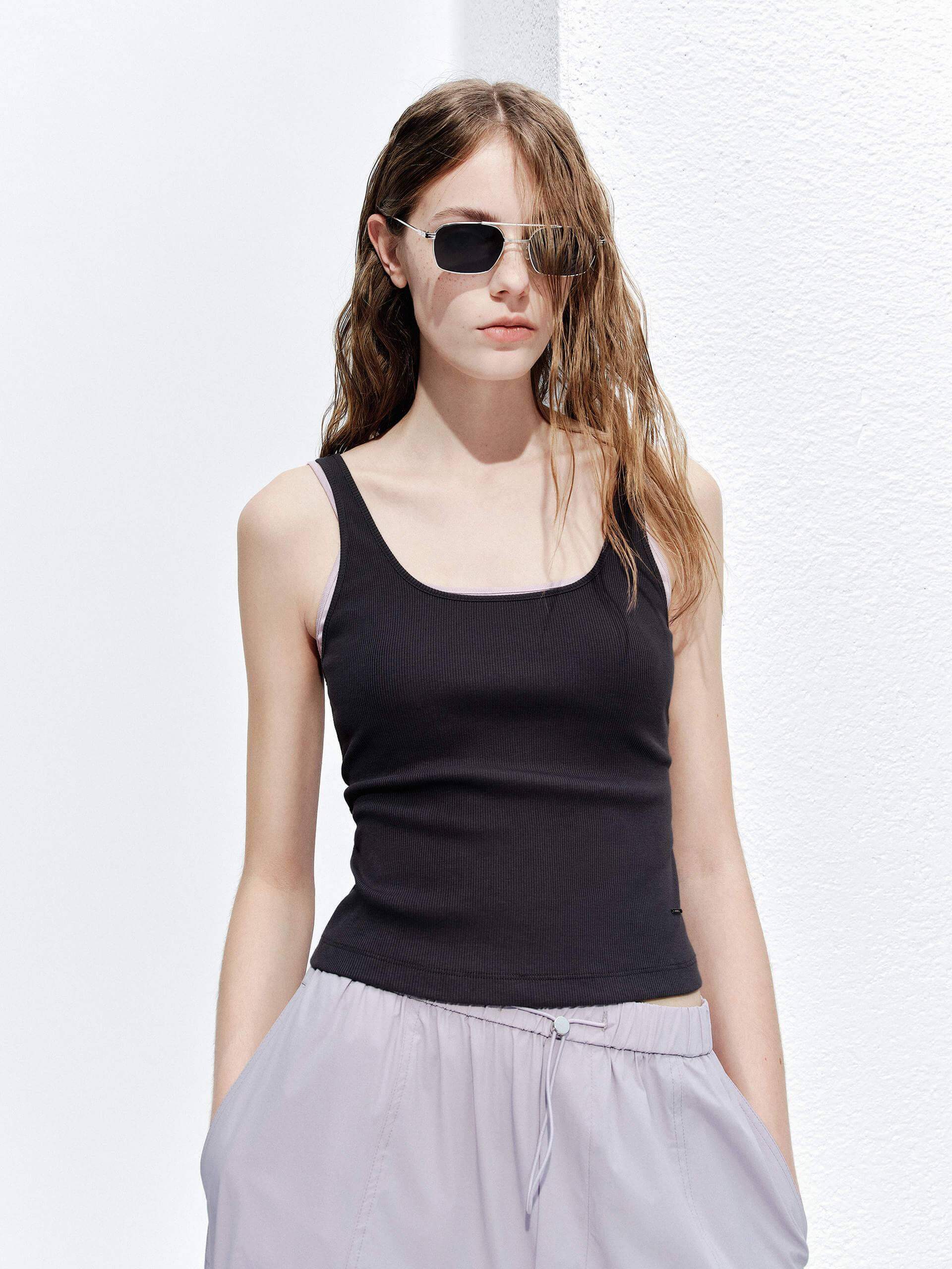 Contrast Paneled Knit Tank - Image 9