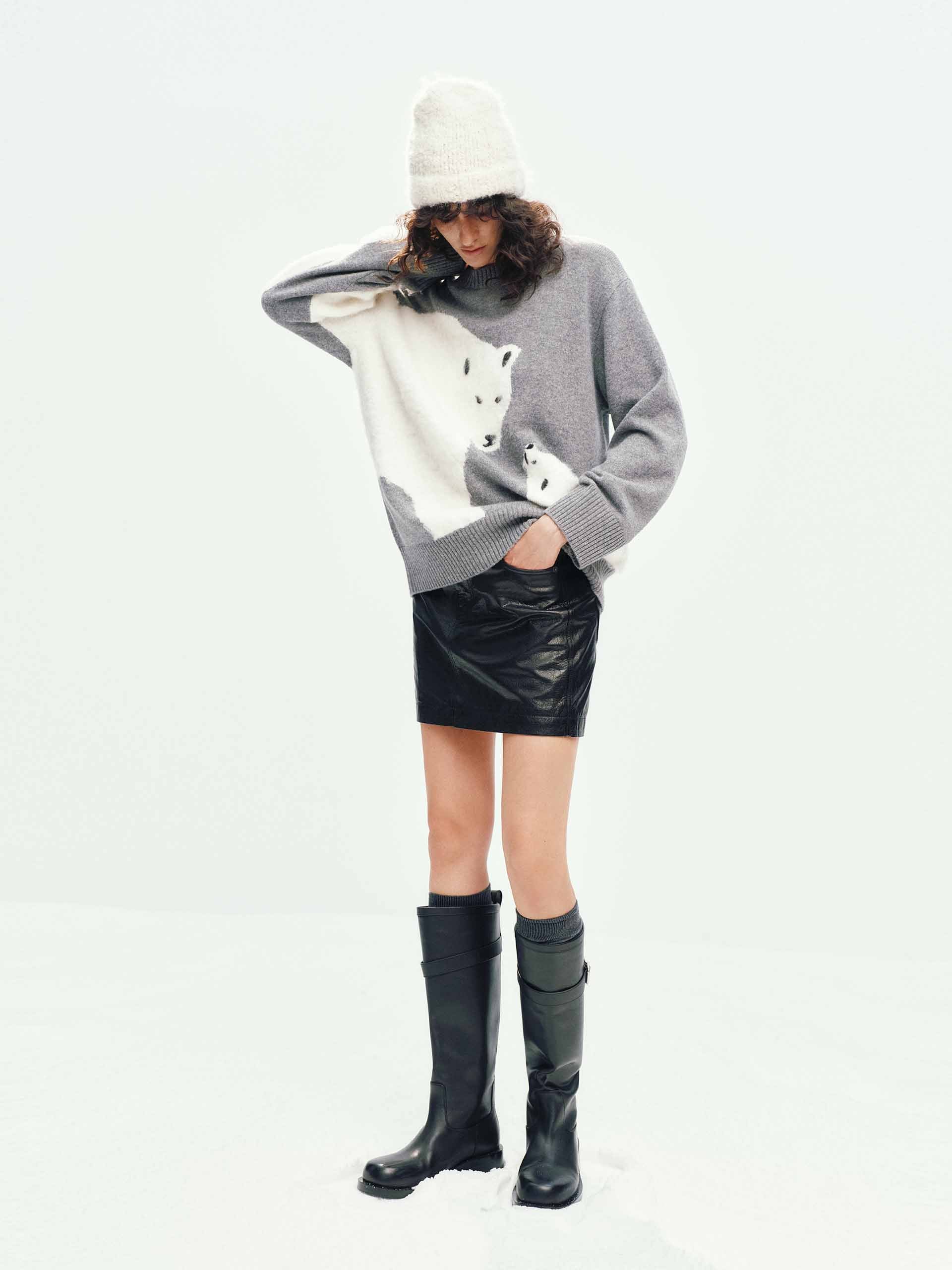 Contrast Polar Bear Pattern Sweater - Image 2