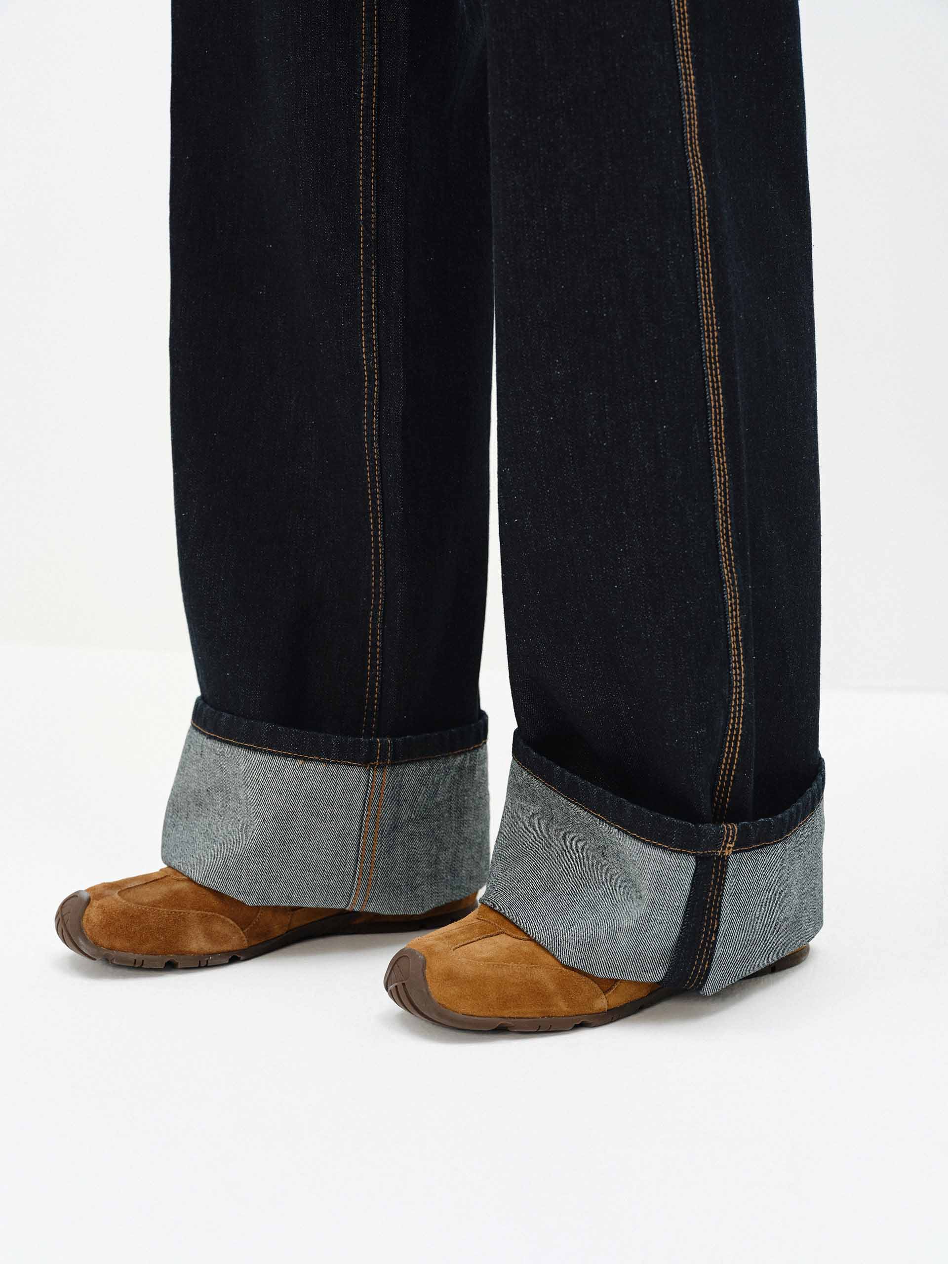 Contrast Seam Straight Jeans - Image 7