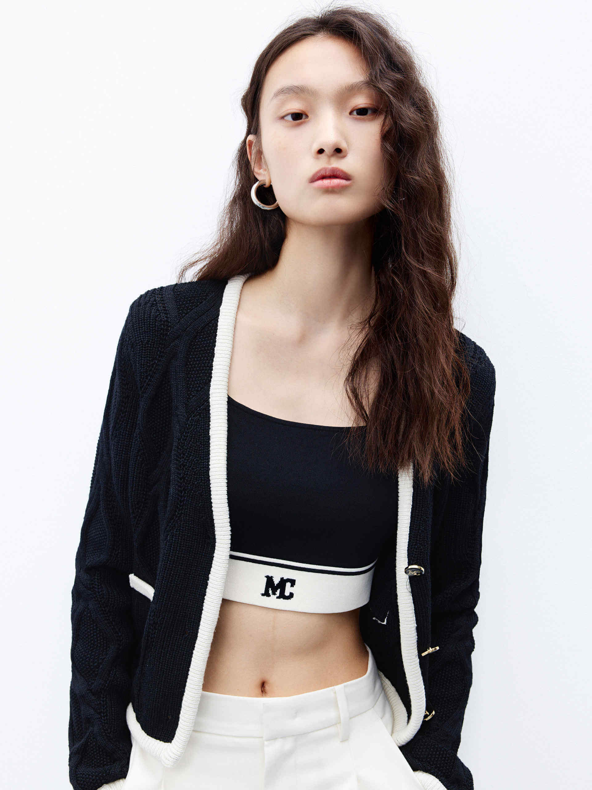 Contrast Trim Cropped Cardigan - Image 17