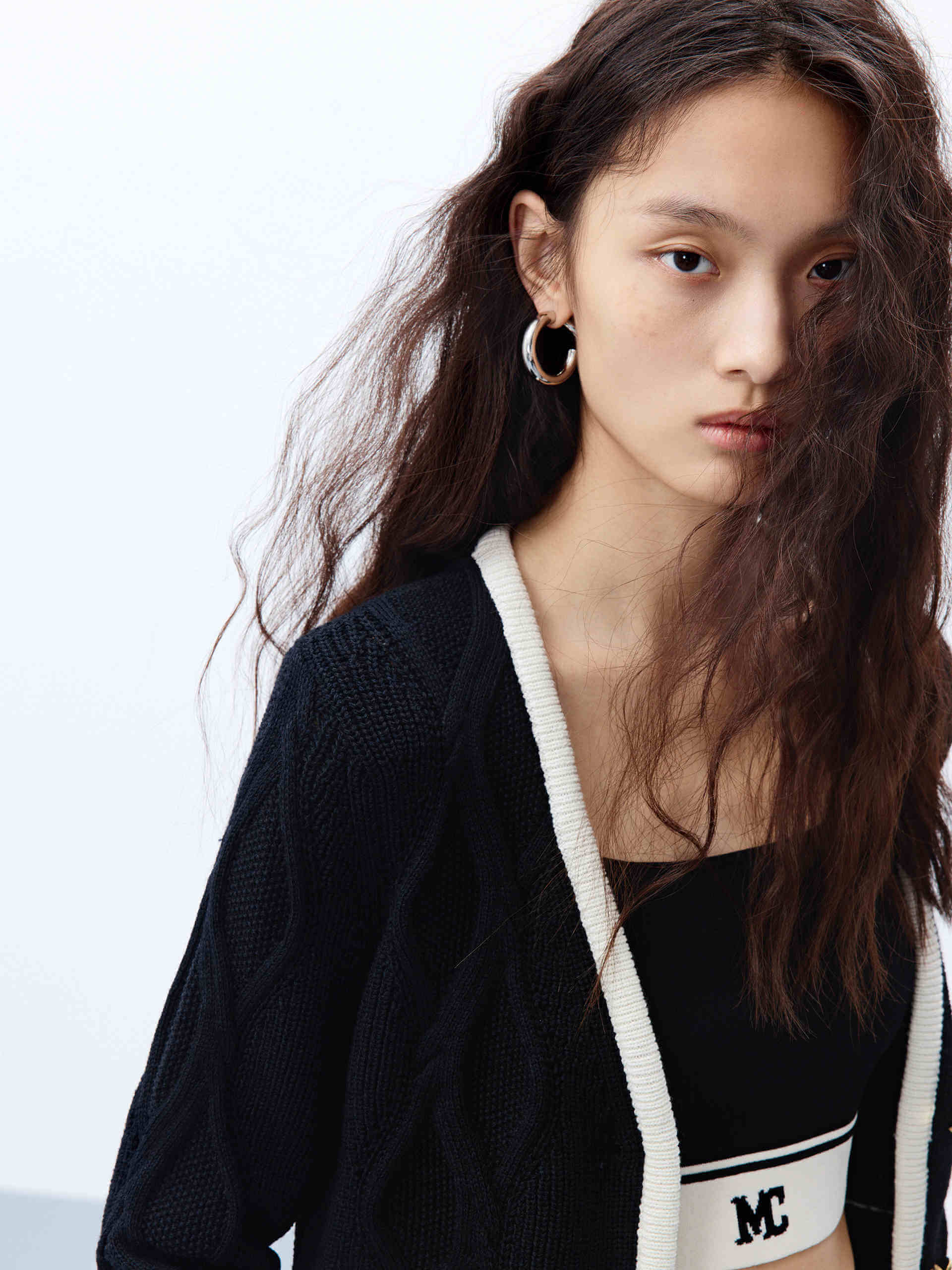 Contrast Trim Cropped Cardigan - Image 21