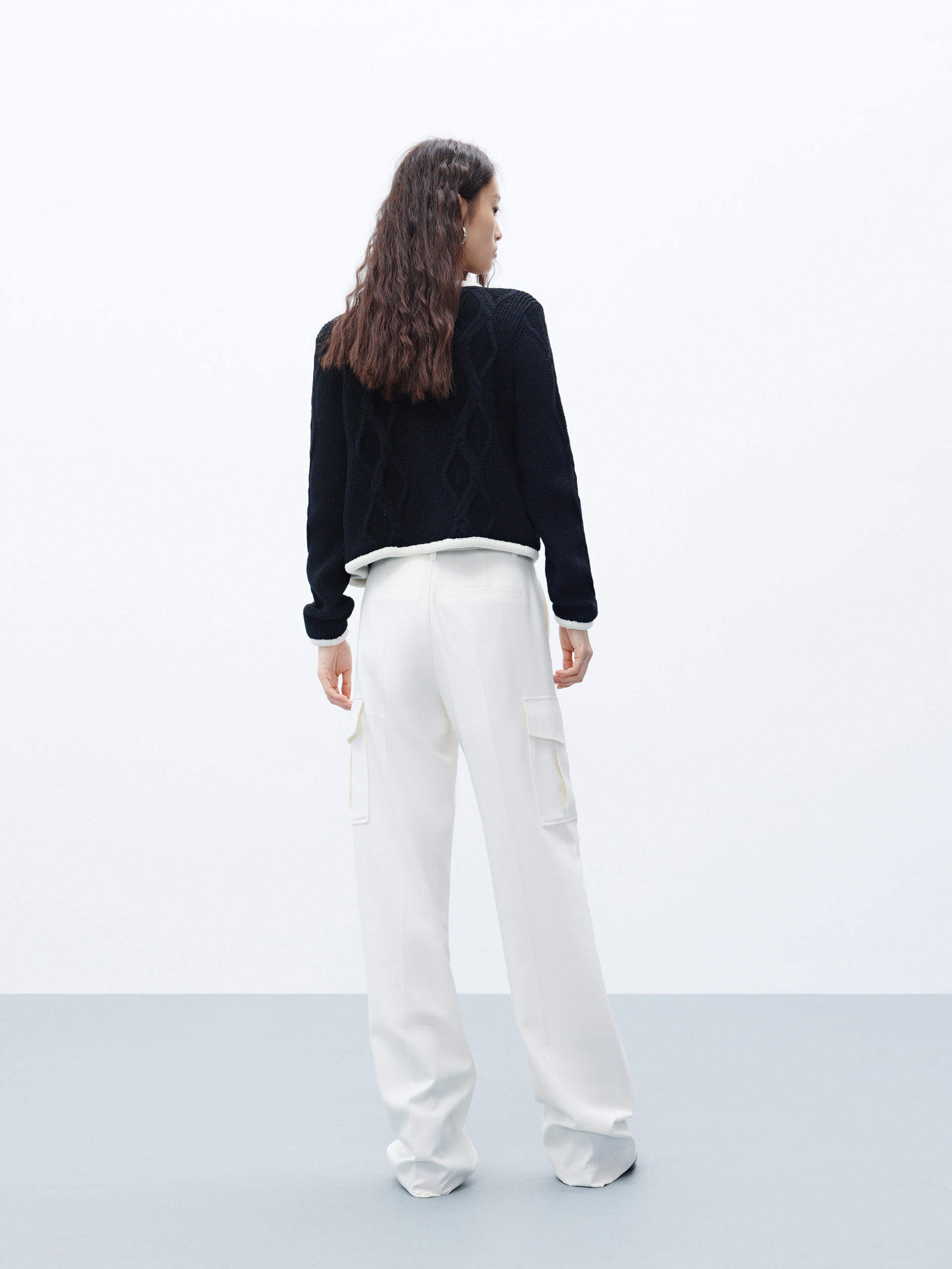 Contrast Trim Cropped Cardigan - Image 23
