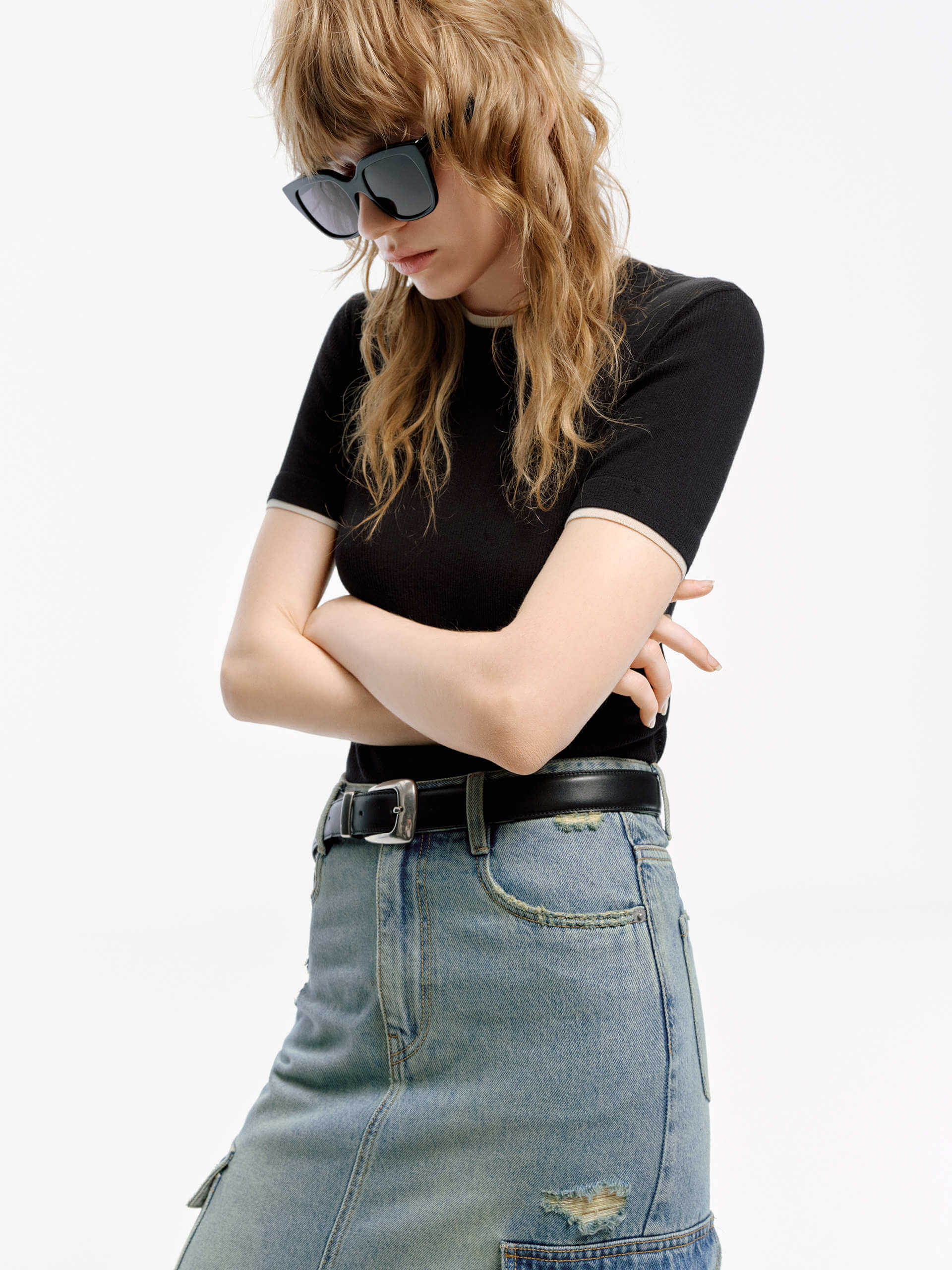 Contrast Trim Fitted T-shirt - Image 6