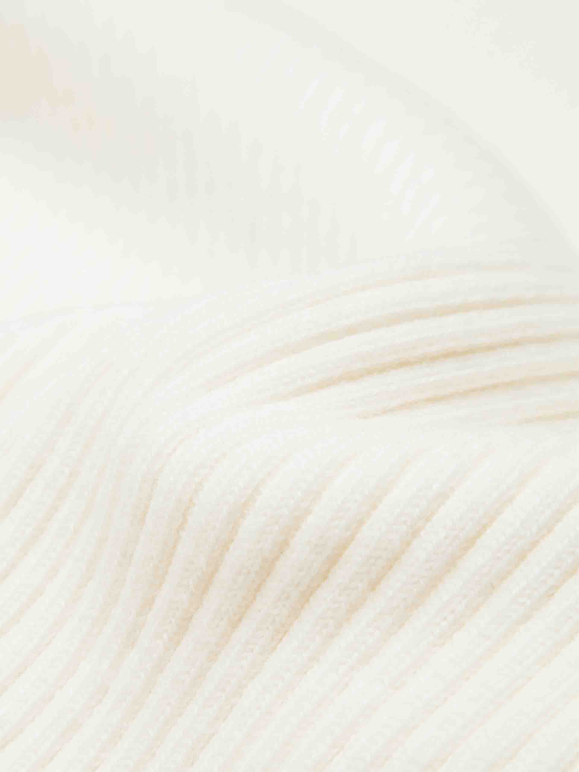 Contrast Trim Knitted Top - Image 12