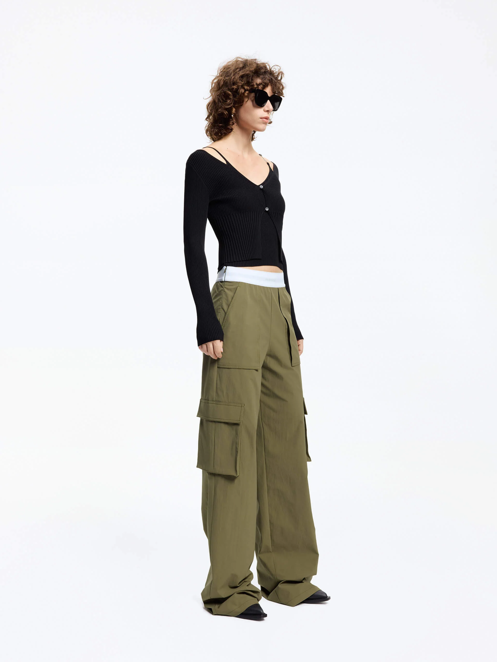 Contrast Waist Cargo Pants - Image 13