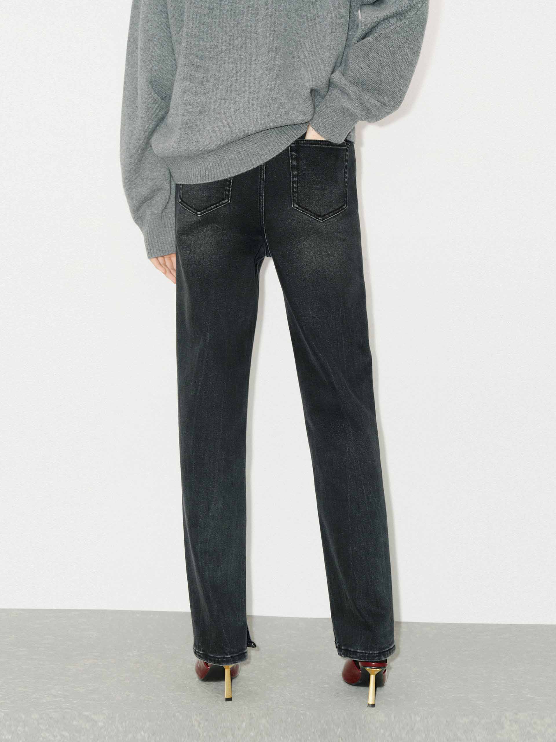 Cotton Blend Fitted Jeans - Image 3