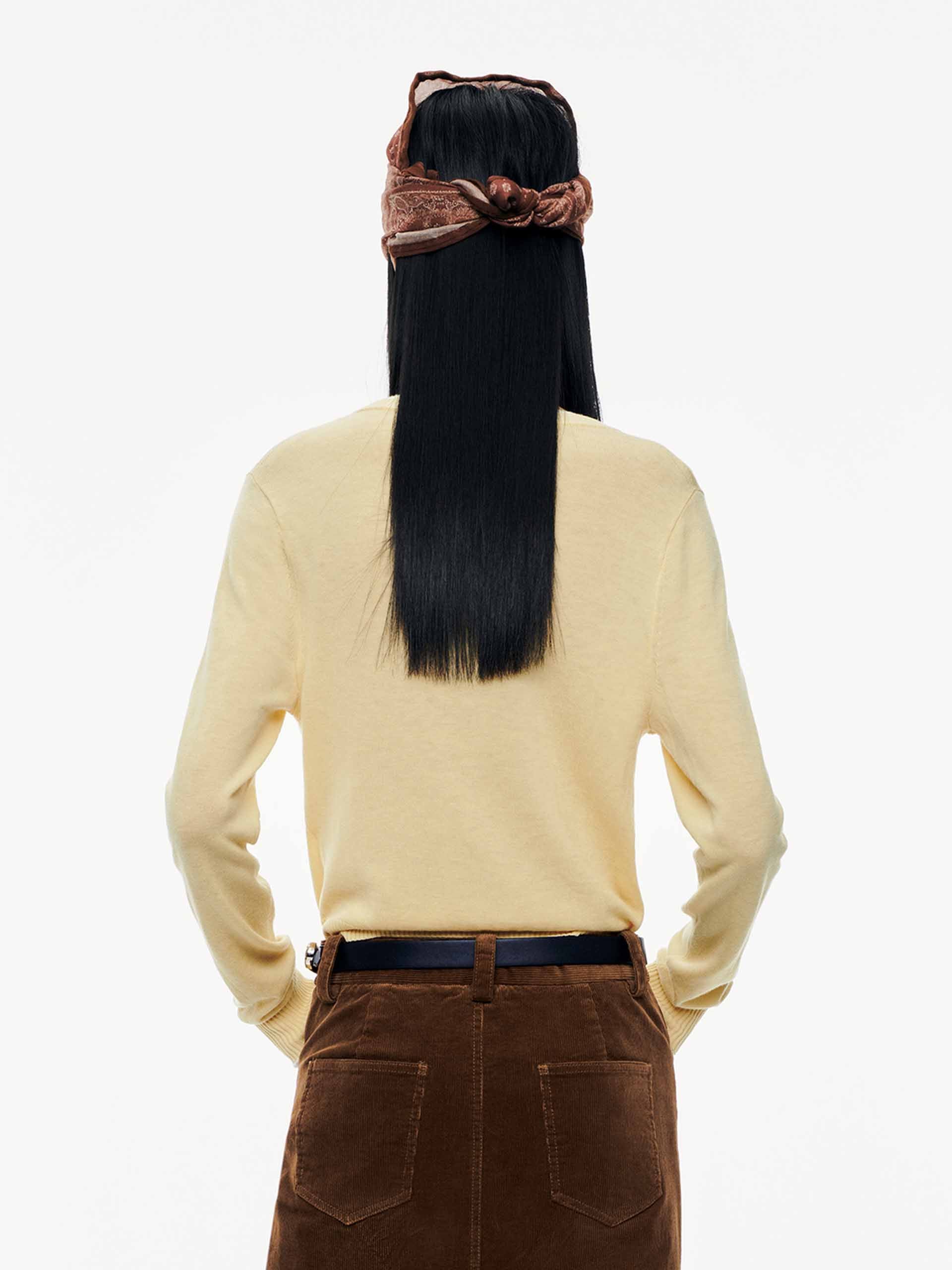 Crewneck Cropped Wool Cardigan - Image 14