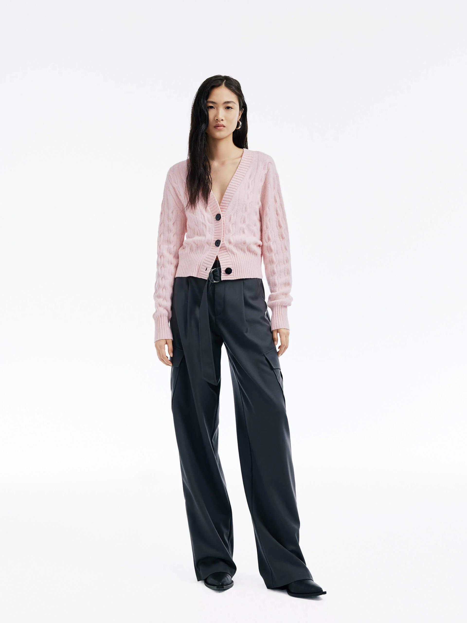 Cropped Cable Knit Cardigan - Image 10