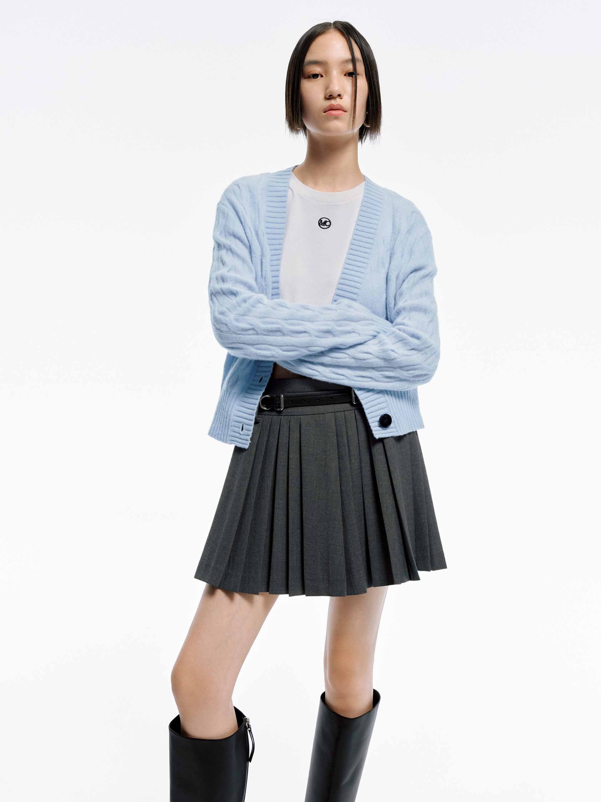Cropped Cable Knit Cardigan - Image 18