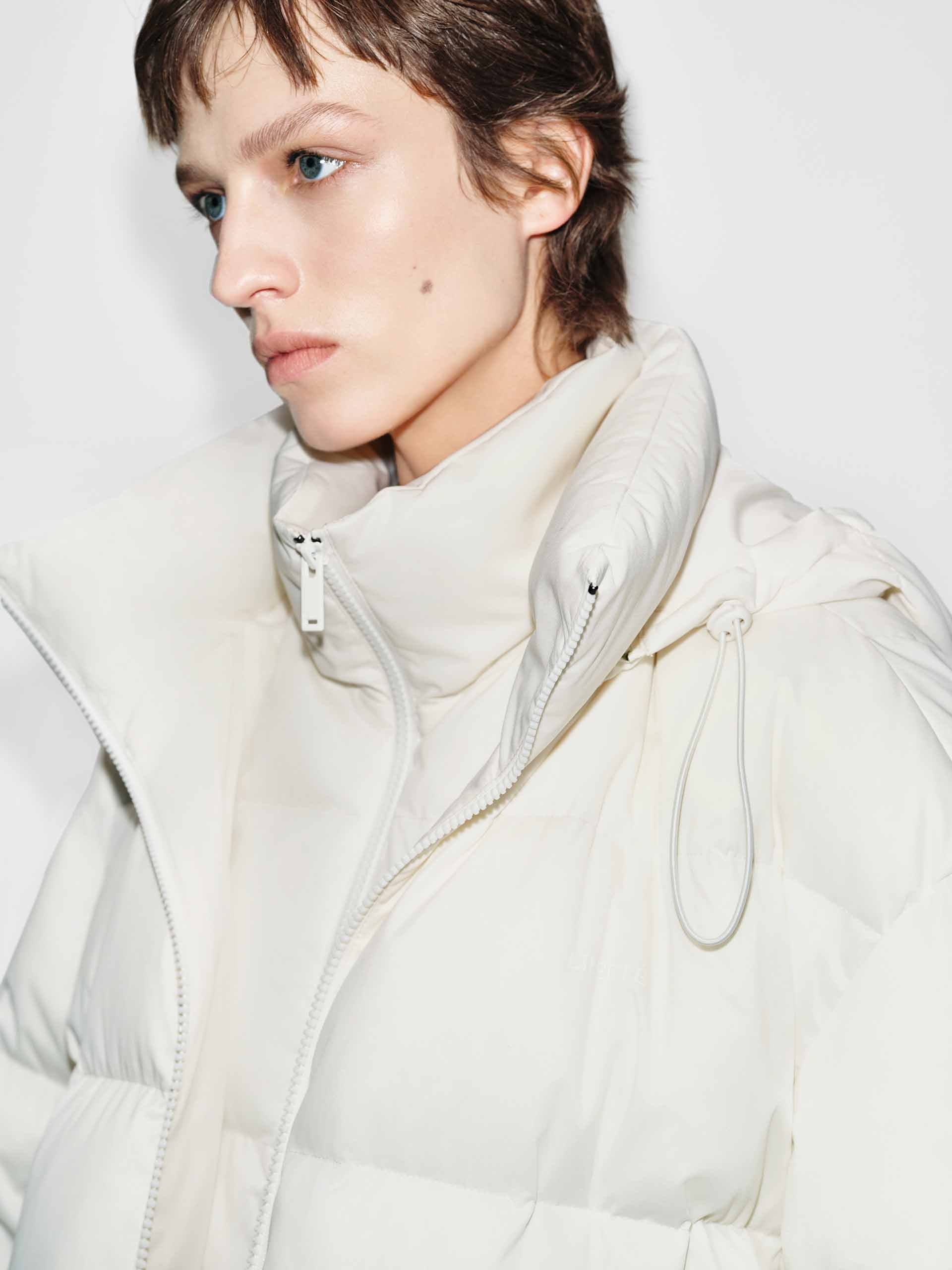 Cropped Hooded Down Jacket - Image 7