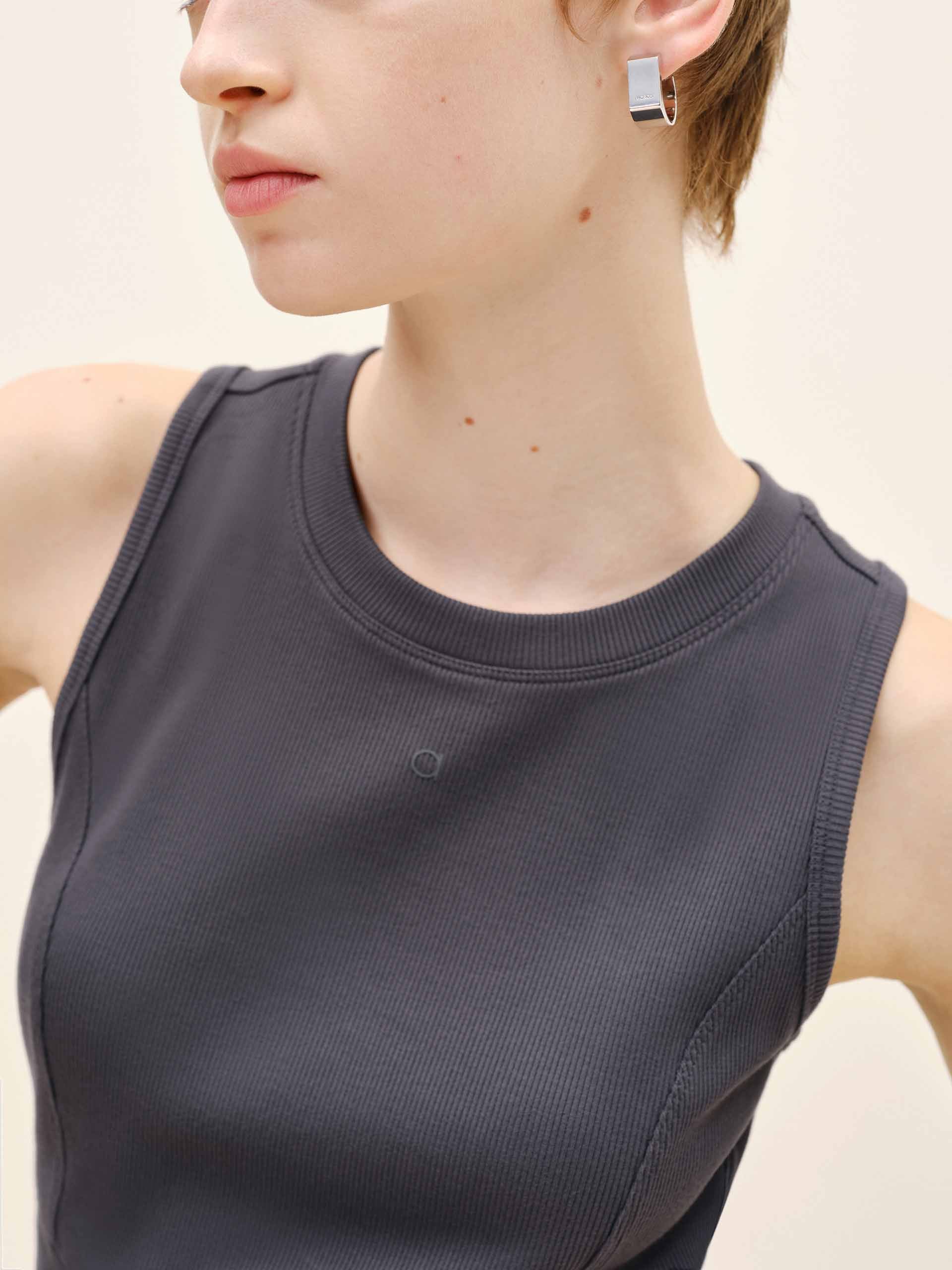 Cropped Knitted Tank Top - Image 16