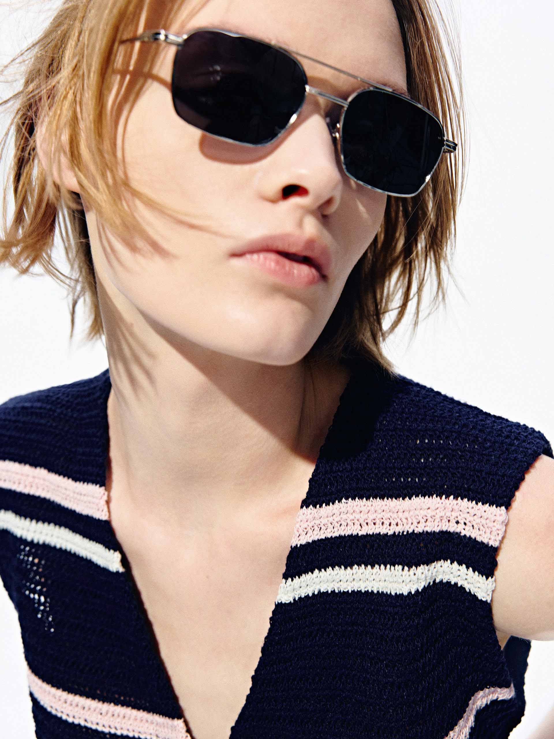 Cropped Striped Knitted Vest - Image 16