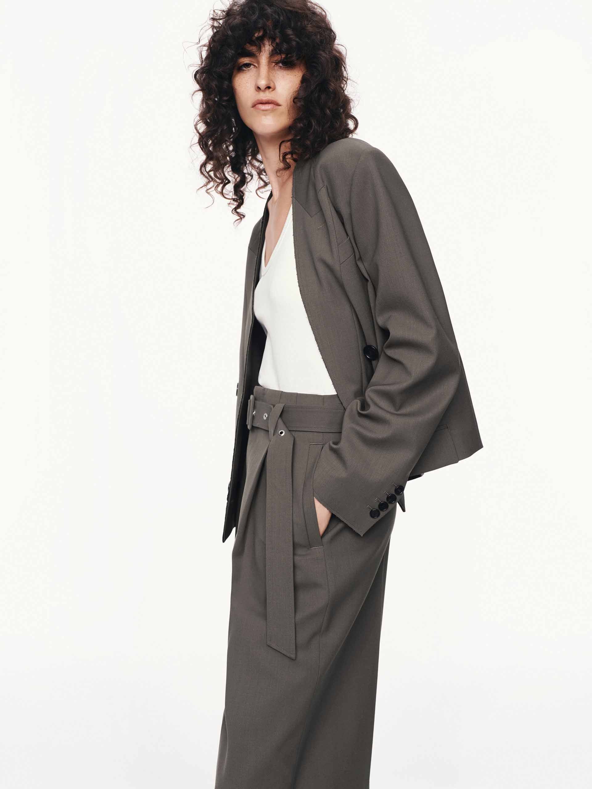 Cropped Structured Blazer - Image 7