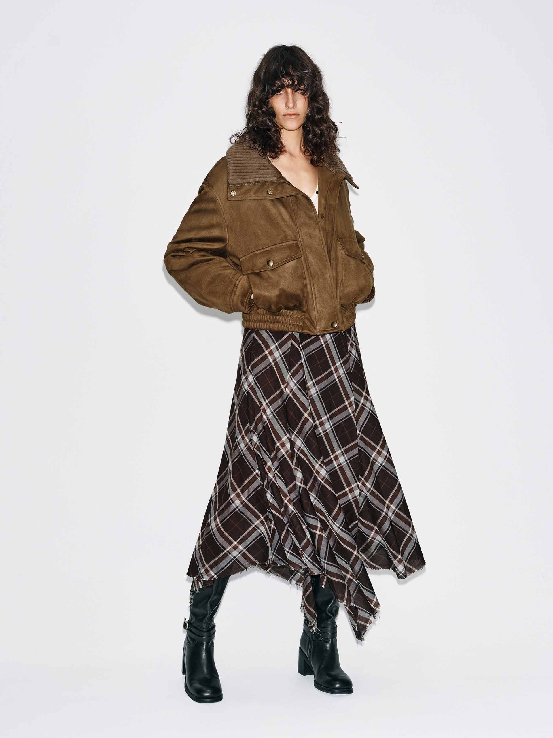Cropped Zipper Down Jacket - Image 2