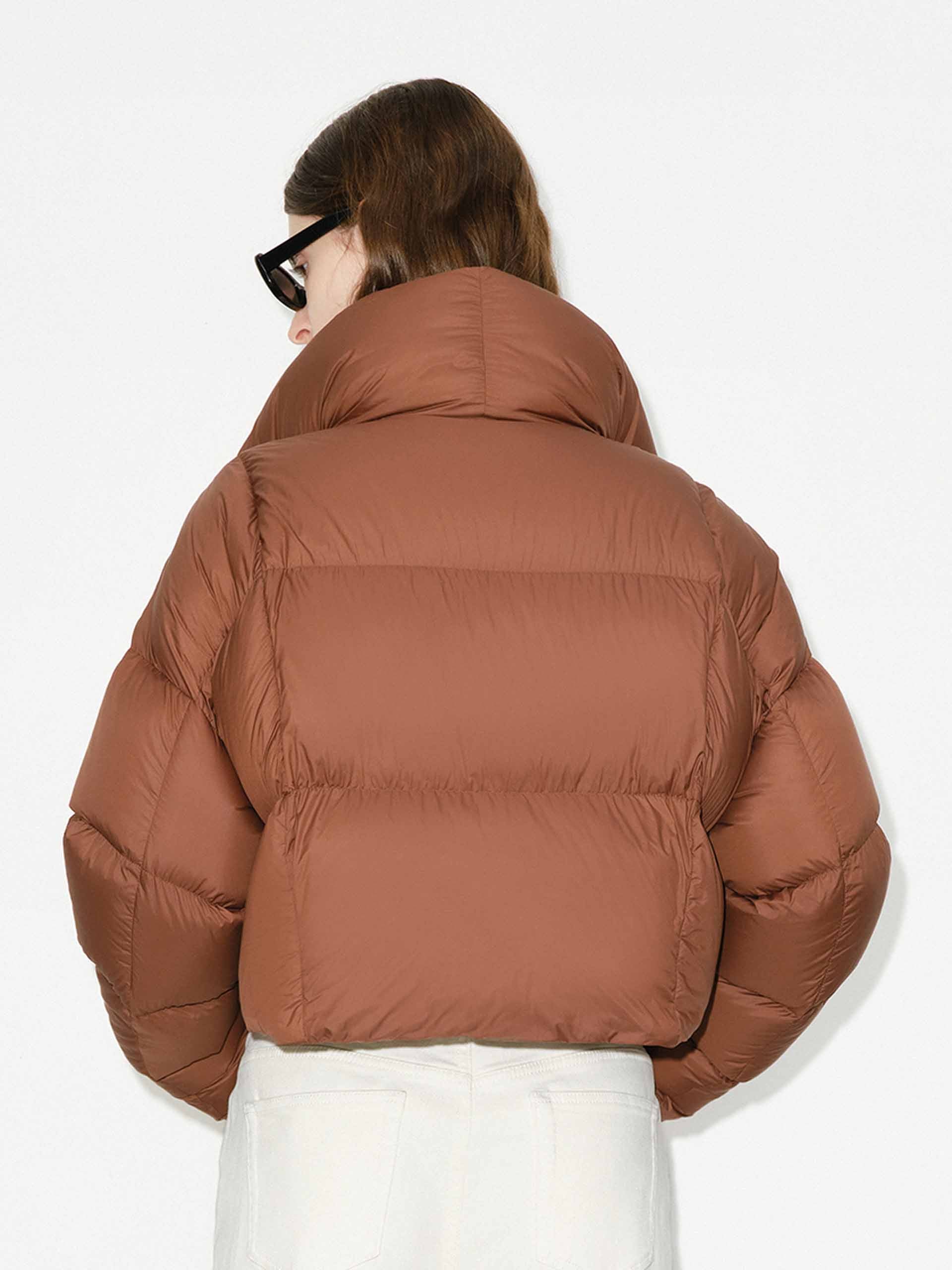 Cropped Zipper Down Jacket - Image 16