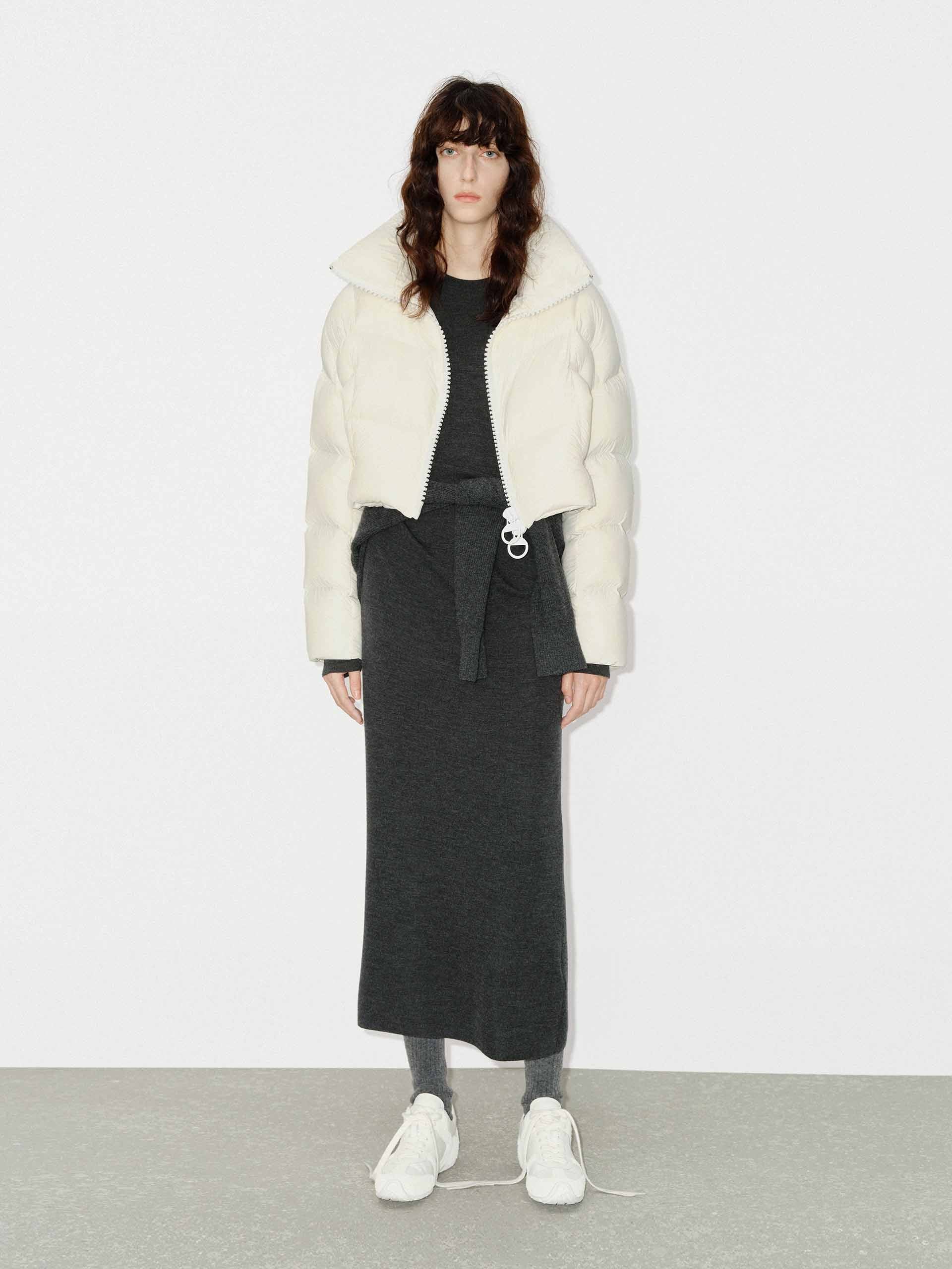 Cropped Zipper Down Jacket - Image 8