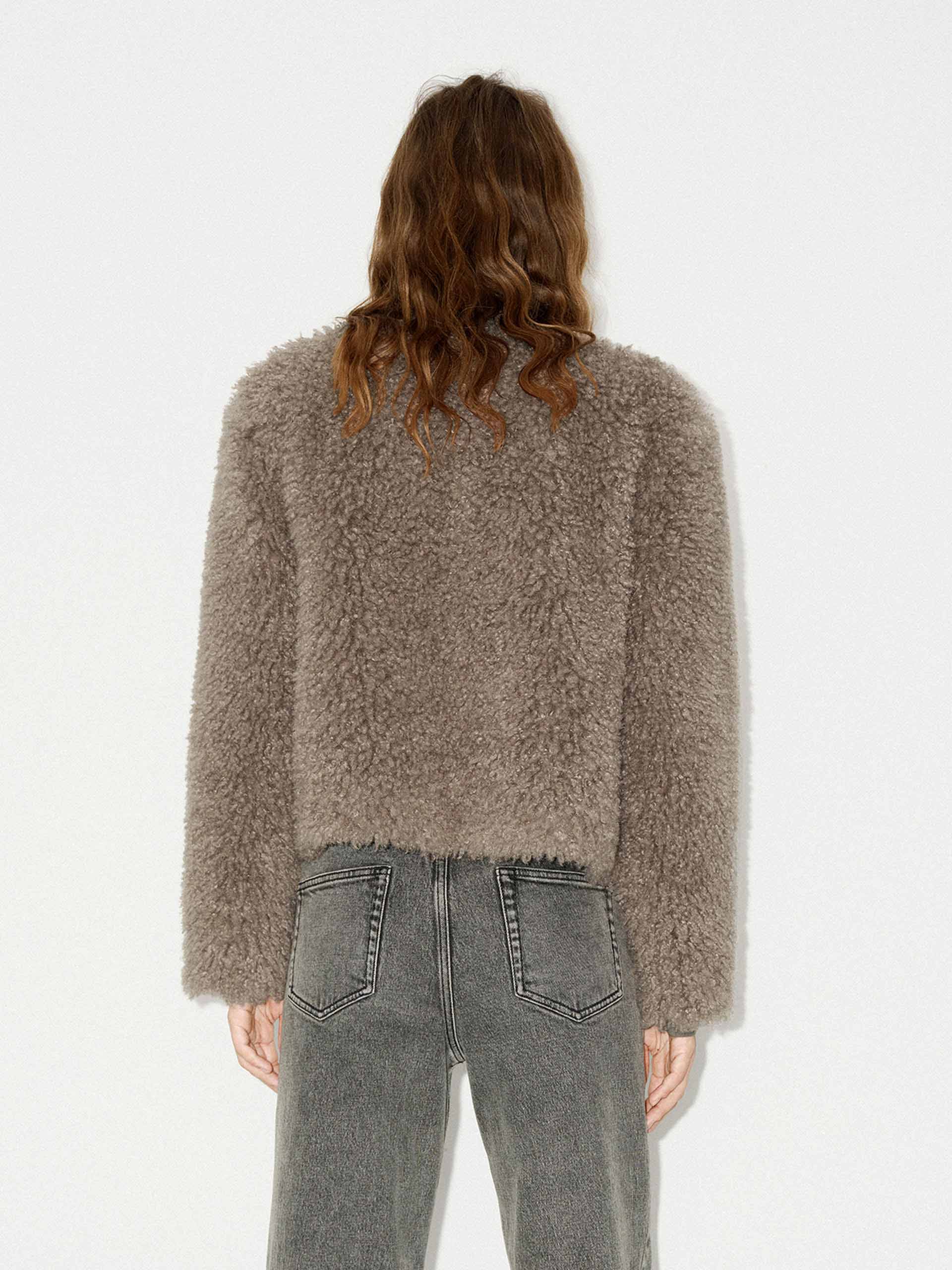 Cropped Zipper Fuzzy Coat - Image 7