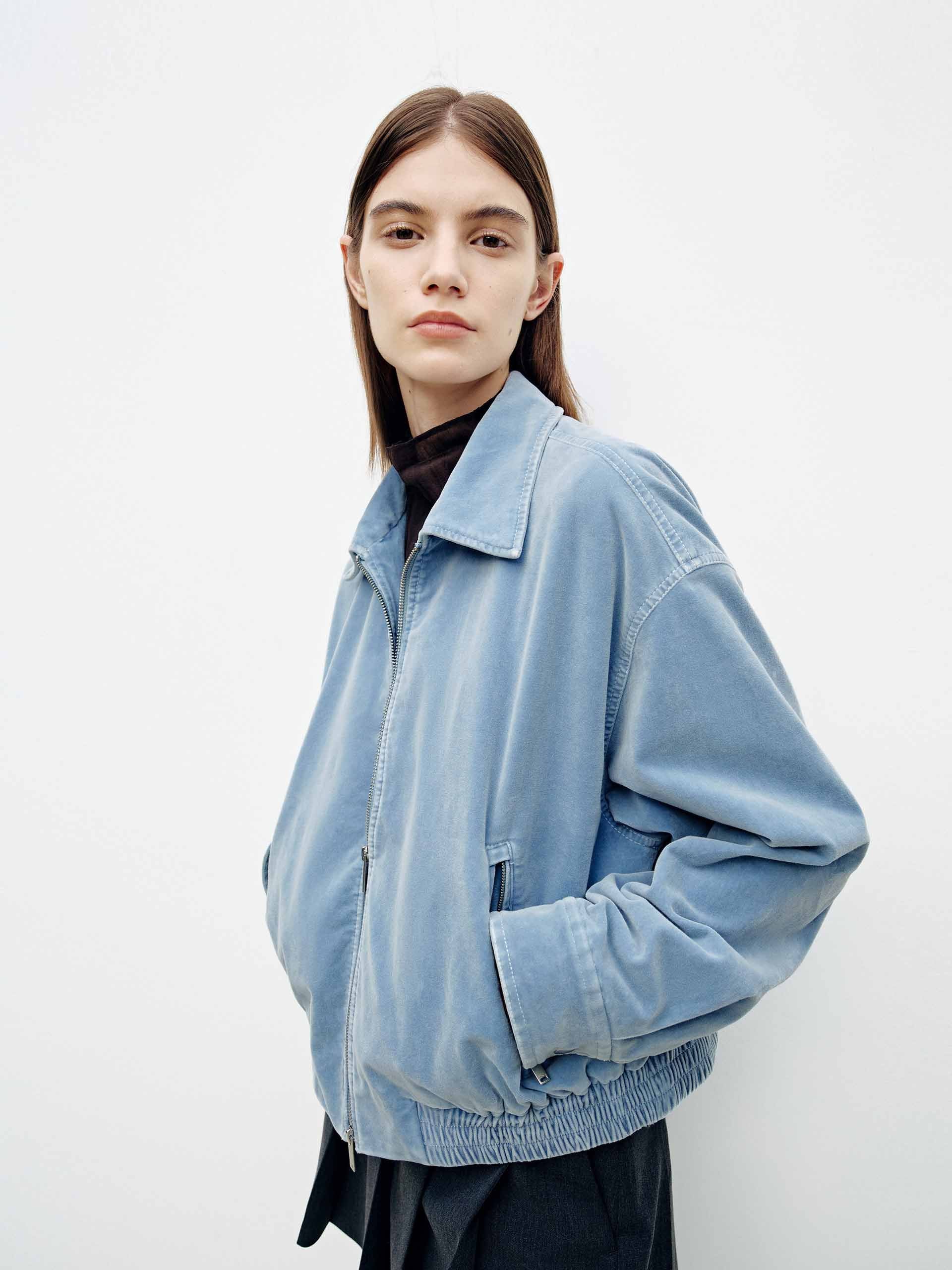Cropped Zipper Relaxed Coat - Image 9