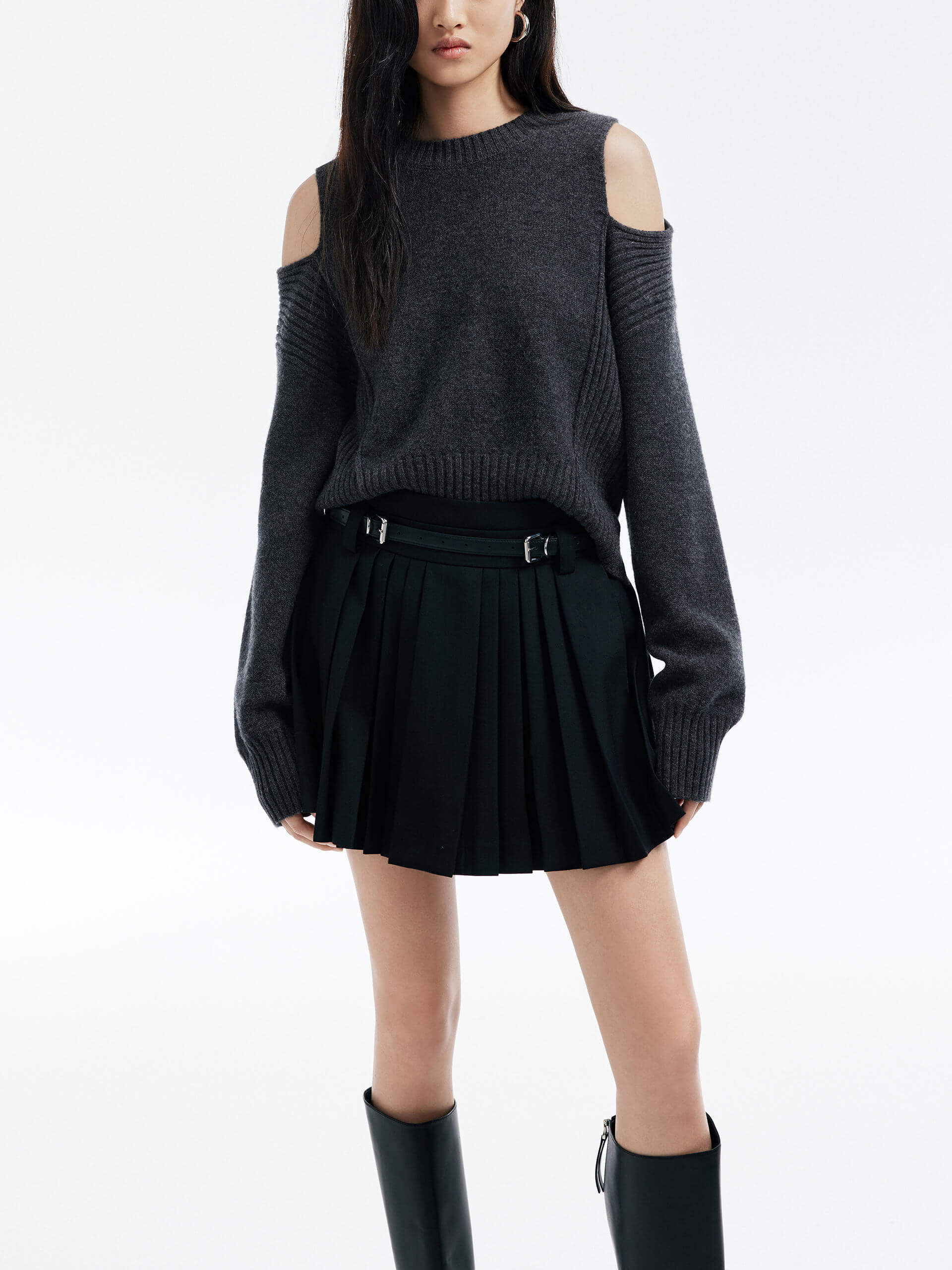 Cut Shoulder Wool Sweater - Image 15