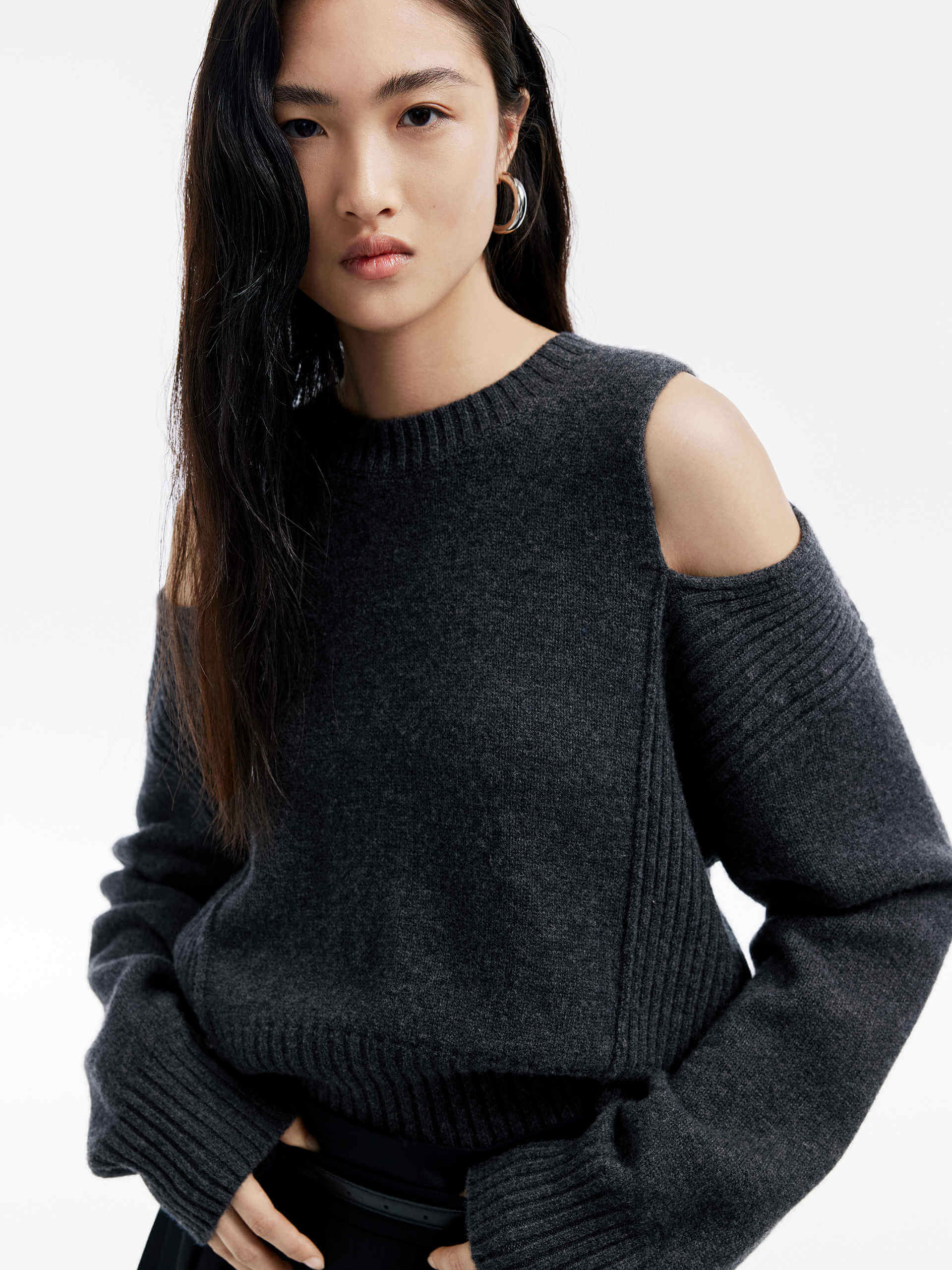 Cut Shoulder Wool Sweater - Image 9