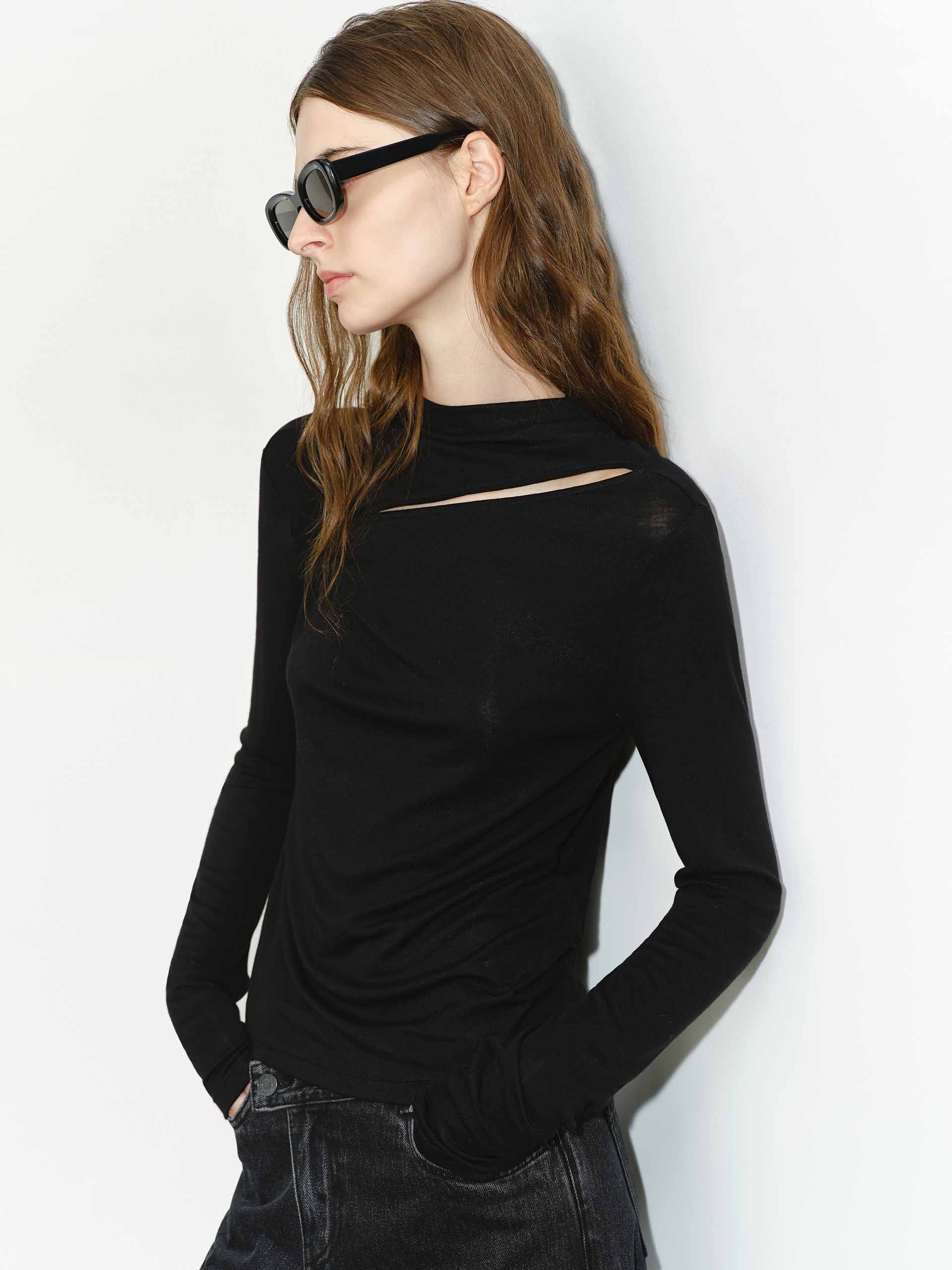 Cutout Detail Fitted Top - Image 9