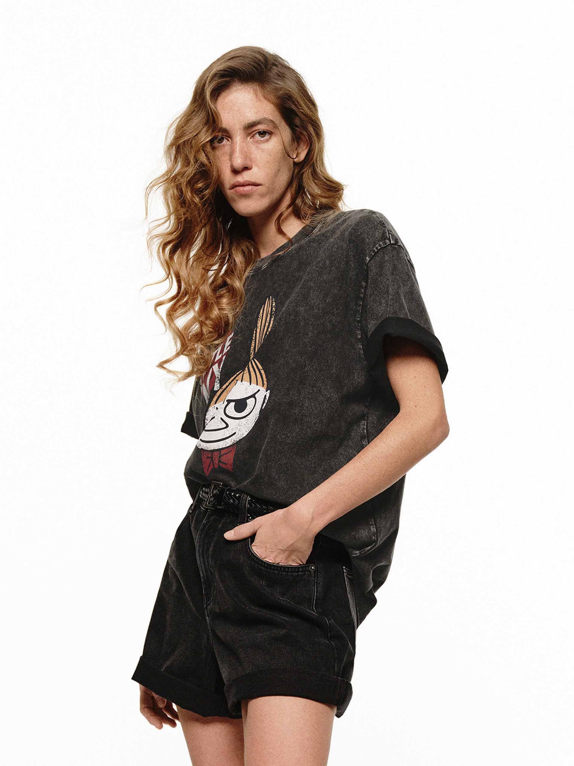 Distressed Graphic Cotton T-shirt - Image 11