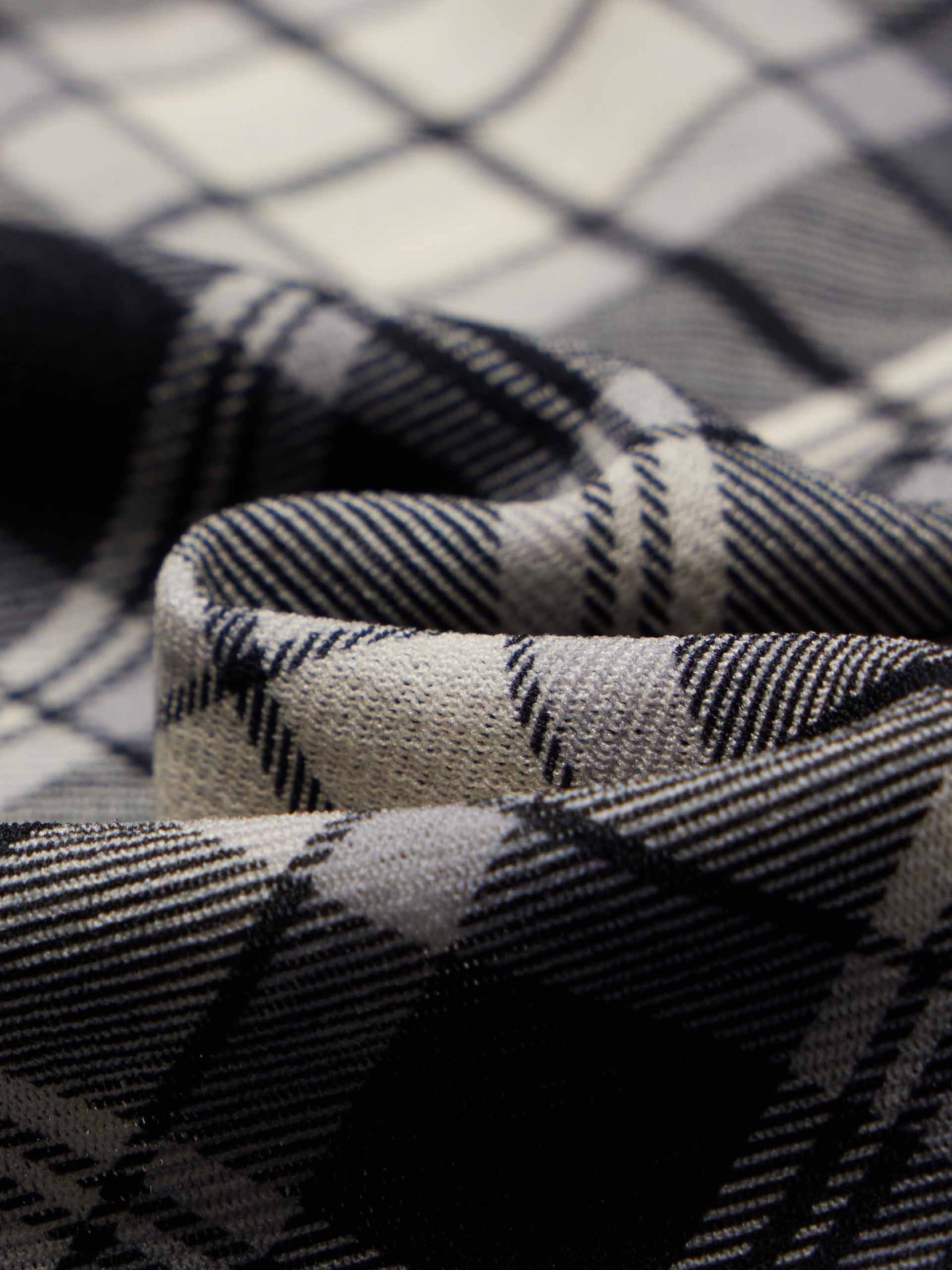 Fitted Plaid Pattern Top - Image 4