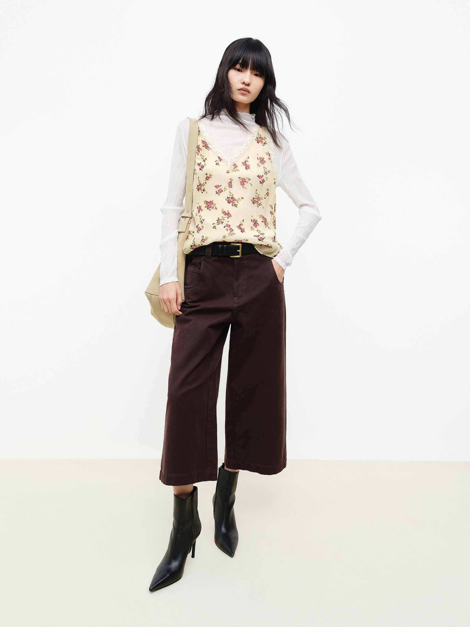 Floral Pattern V-neck Tank - Image 2