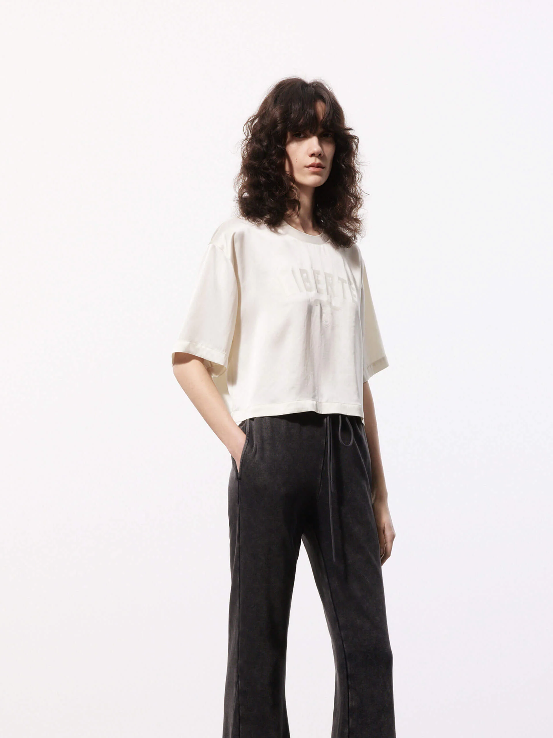 Front Letter Loose T-shirt - Image 15