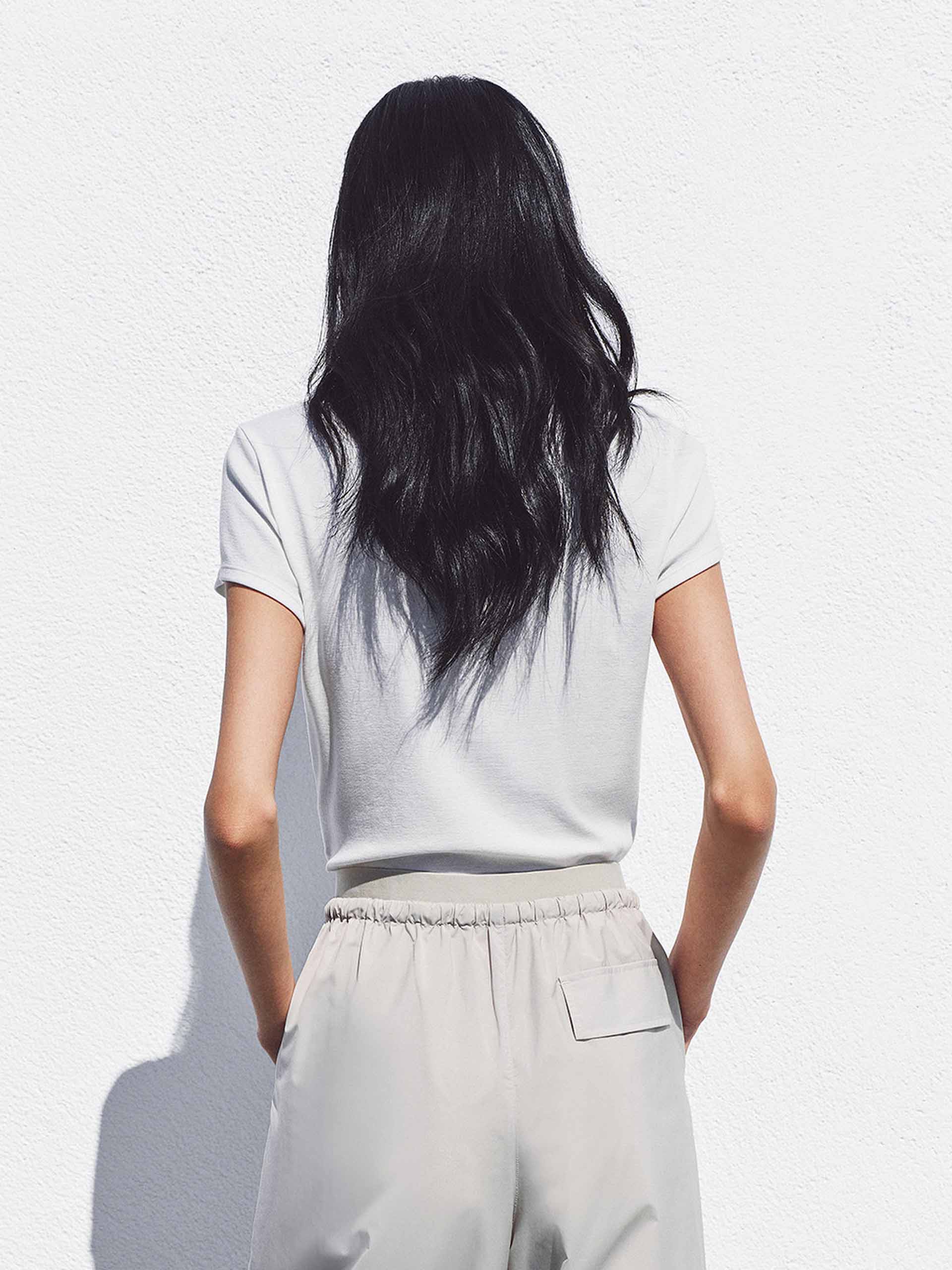 Front Logo Cropped T-shirt - Image 3