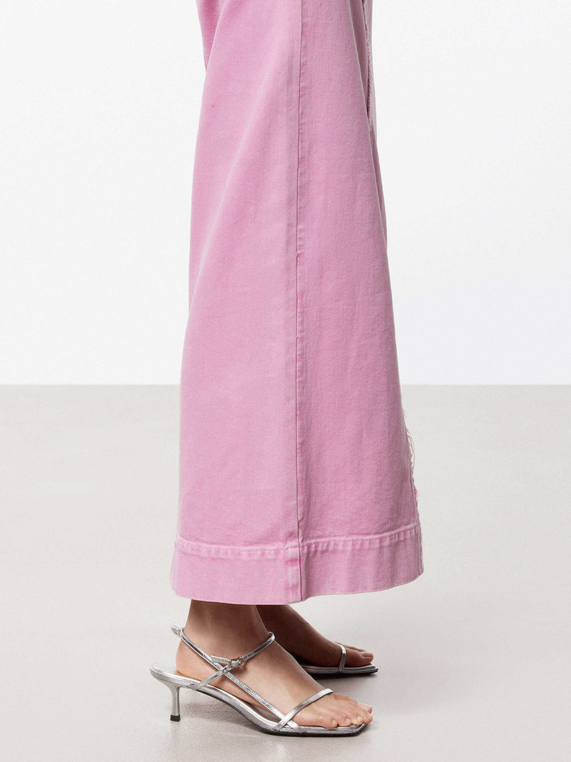 Front Slit Pink Skirt - Image 8